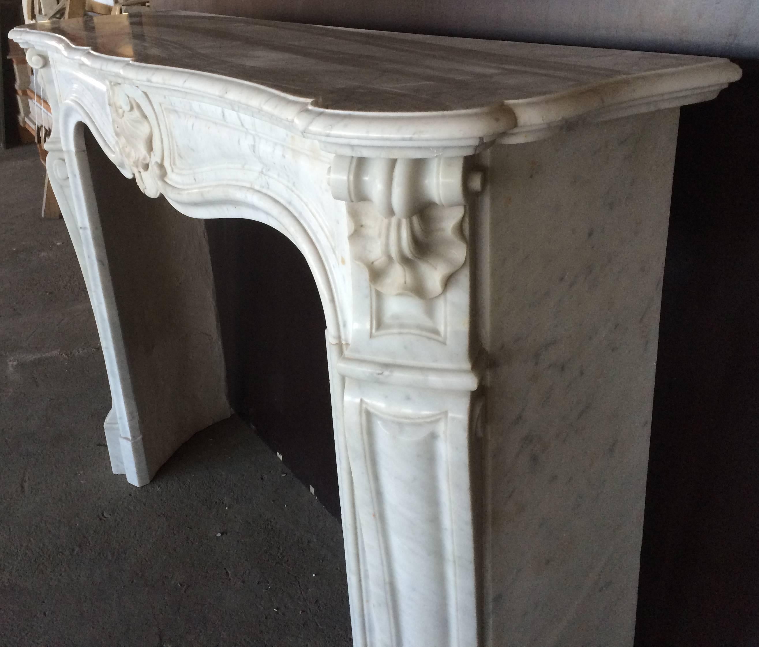 French Antique Louis XV Style Marble Fireplace, 19th Century, France In Good Condition For Sale In LOS ANGELES, CA