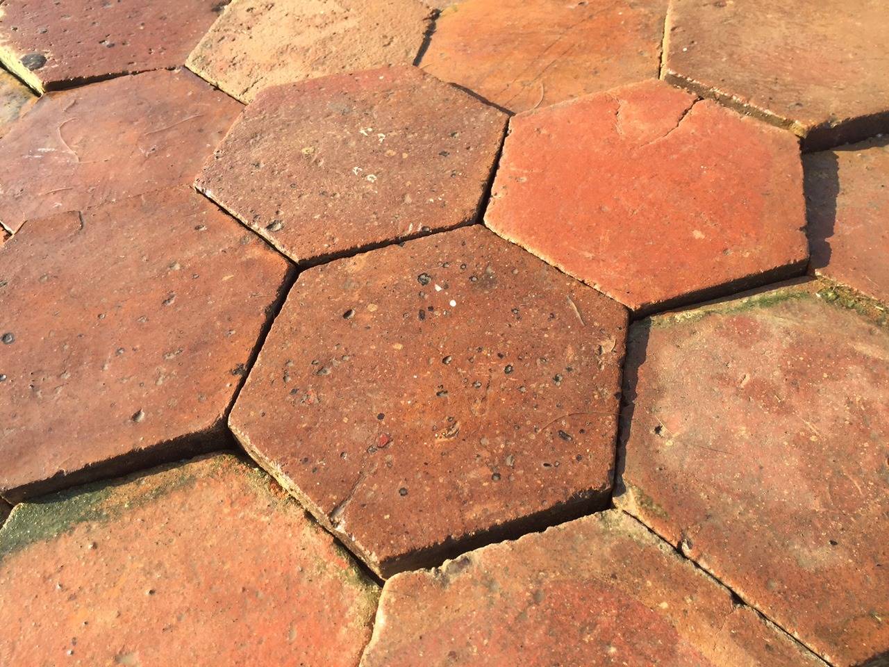 Rare and unique French antique hexagonal terracotta floors tiles (tomettes anciennes), handcrafted flooring in the 18th century from France.
Great quality and original patina from that period, beautiful design.
Rare and unique, excellent quality.