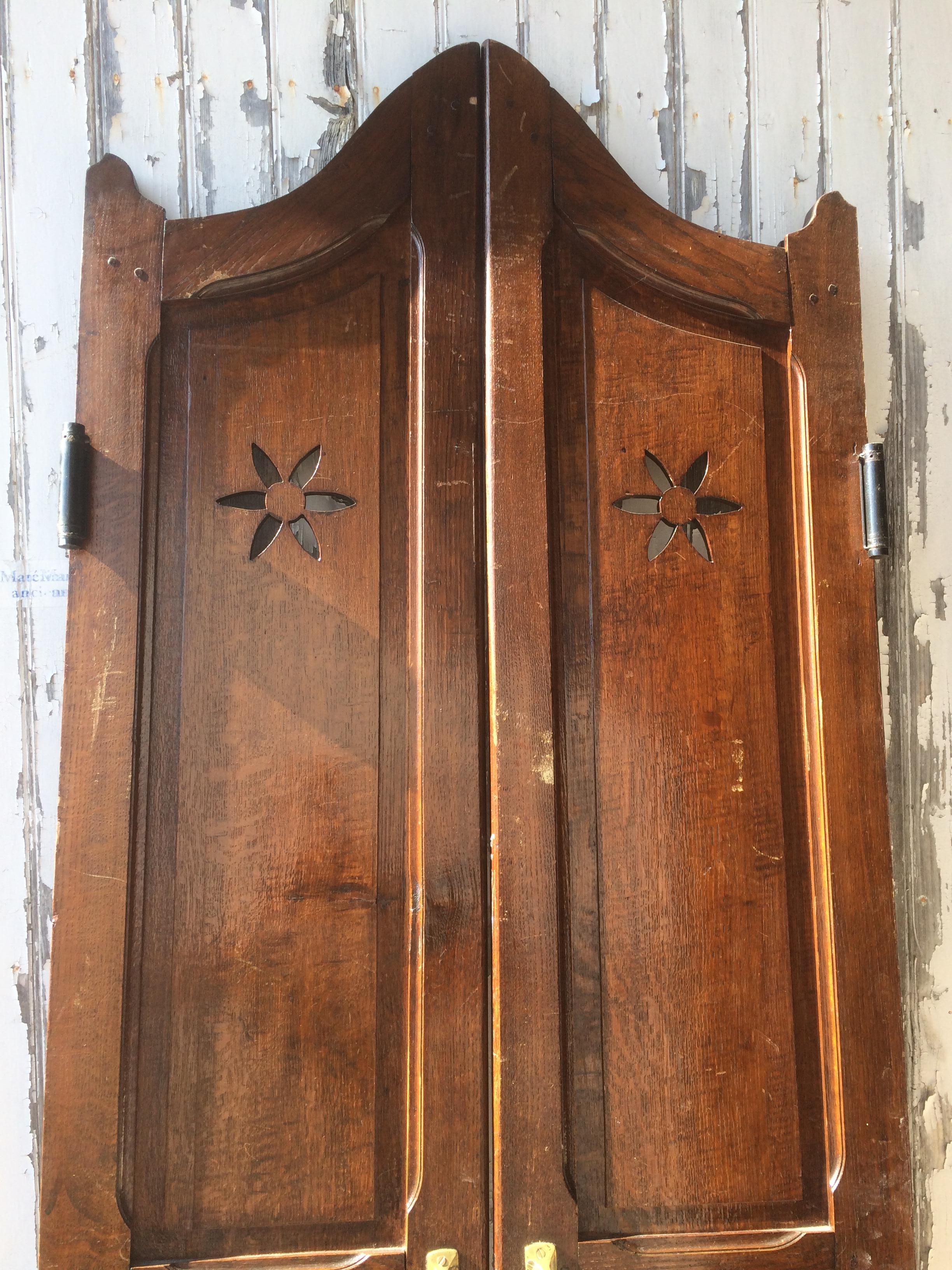 French Antique Solid Wood Door, 19th Century, France (19. Jahrhundert) im Angebot