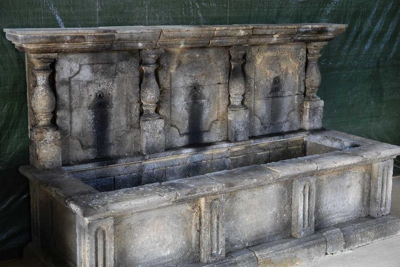 A rare Italian wall fountain hand-carved in pure limestone from the late 20th century in Italy.
Art work, high end quality with traditional hand-finishing antique patina style.
Ready for installation, available right now.
More info on demand.
