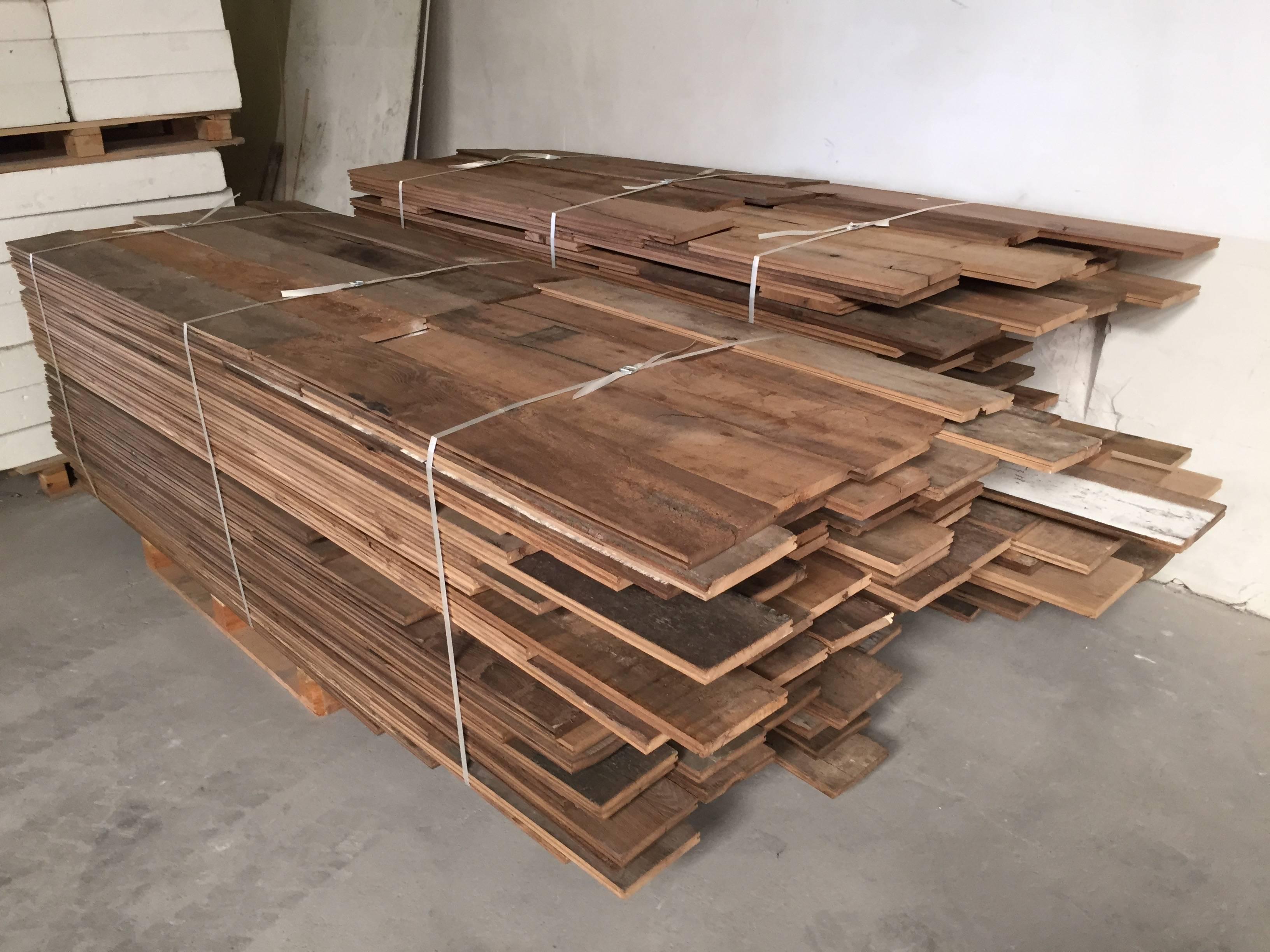 Rare set of 3,500 square feet of authentic original French antique wood oak floors from the 18th century.
All planks have been reworked 8 to 10 times by hands.
They are all ready for installation.
Width from 5 inches to 14 inches, long length.
Top
