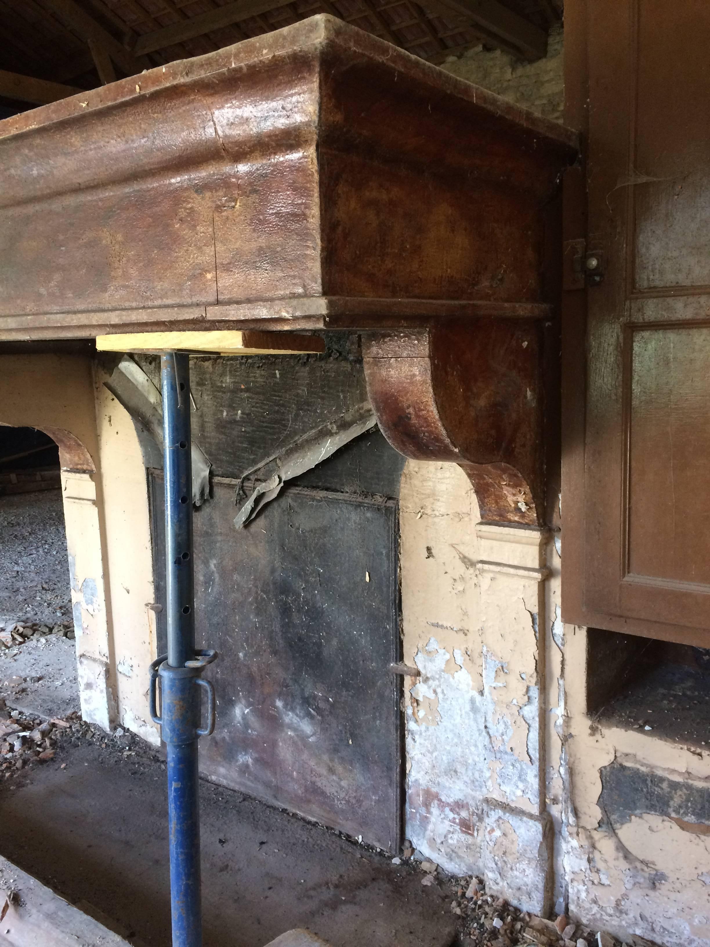 18th Century and Earlier French Antique Fireplace Hand-Carved in Limestone, 18th Century, France For Sale