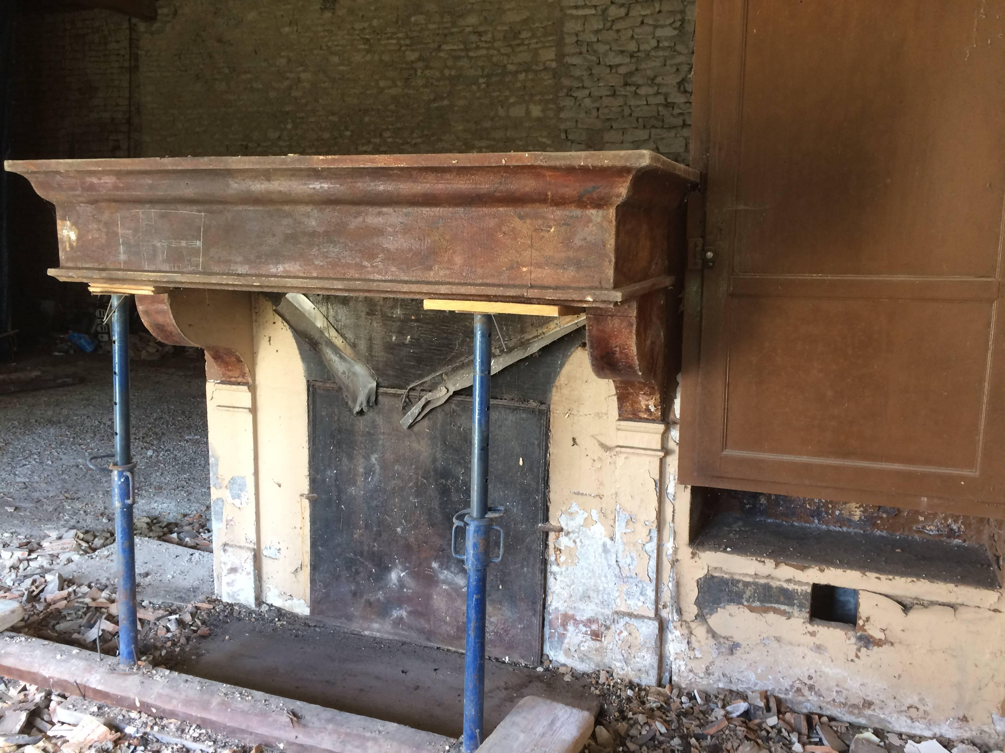 French Antique Fireplace Hand-Carved in Limestone, 18th Century, France In Good Condition For Sale In LOS ANGELES, CA