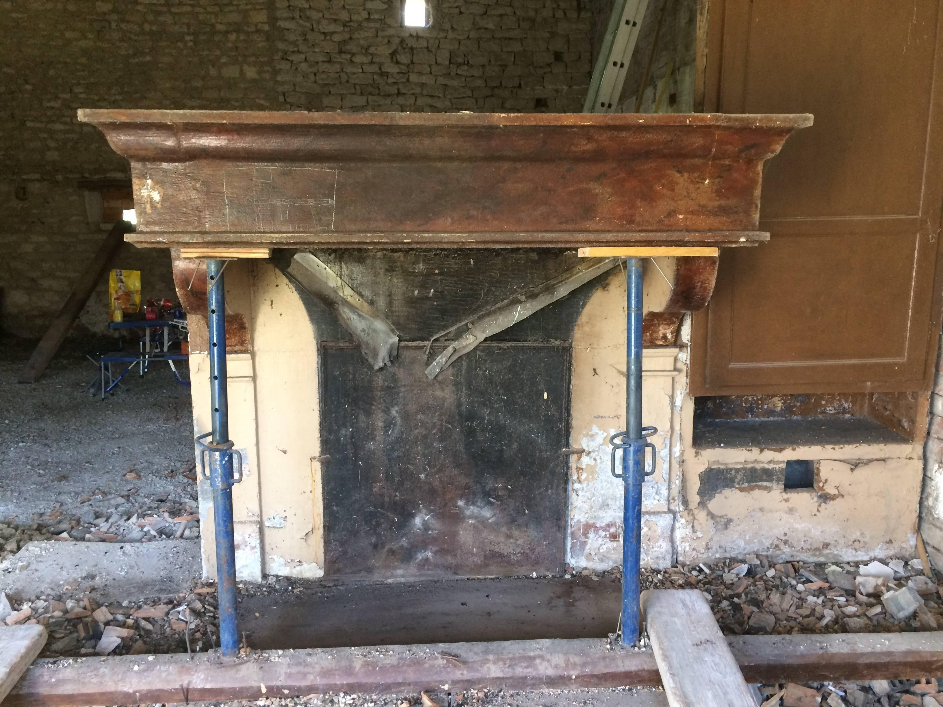 French Antique Fireplace Hand-Carved in Limestone, 18th Century, France For Sale 1