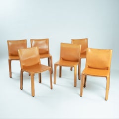 6 chaises de salle à manger modèle 412 « Cab » en cuir cognac, créées par Mario Bellini pour Cassina