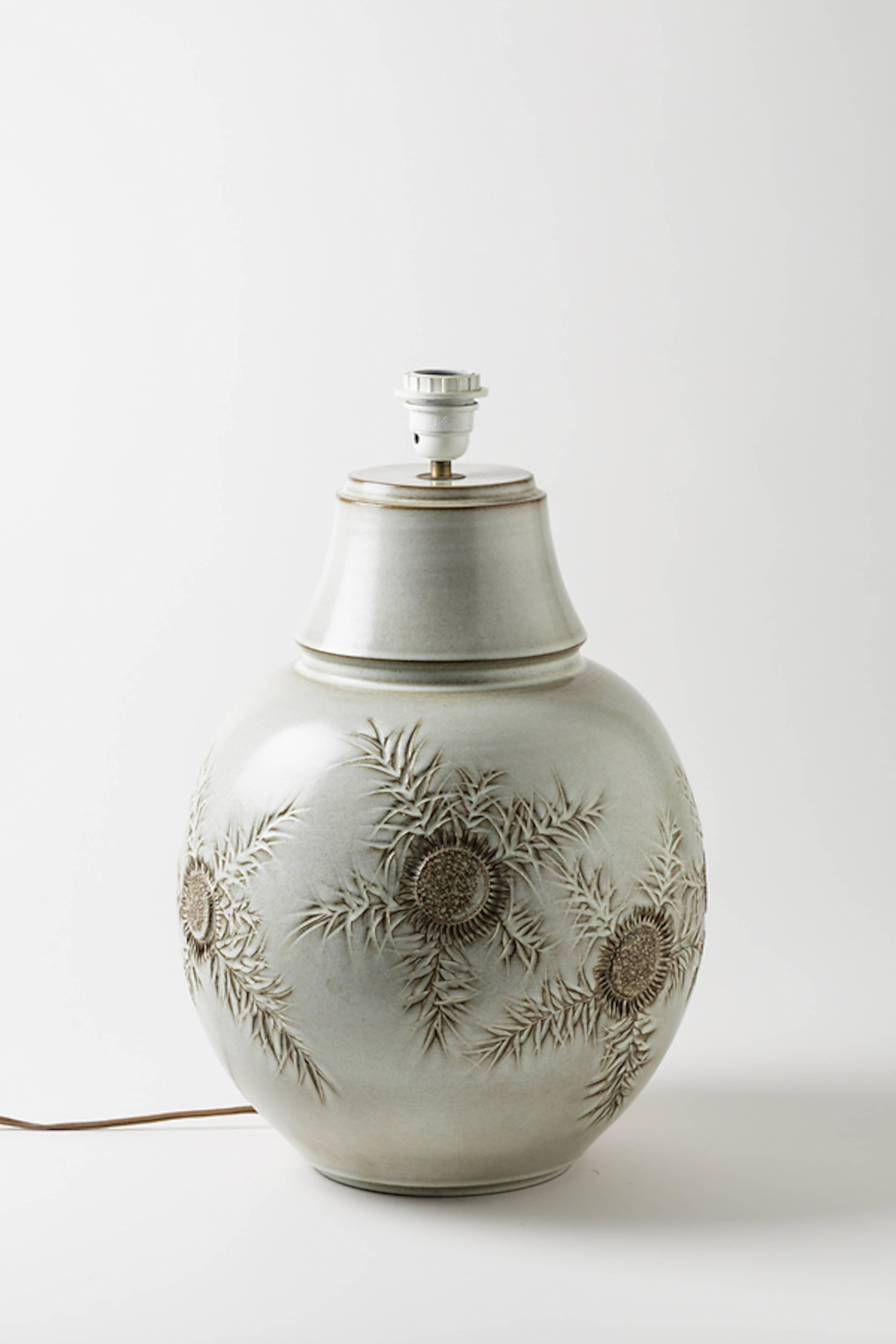Français Importante lampe en céramique par Huguette & Marius Bessone:: Vallauris:: vers 1970