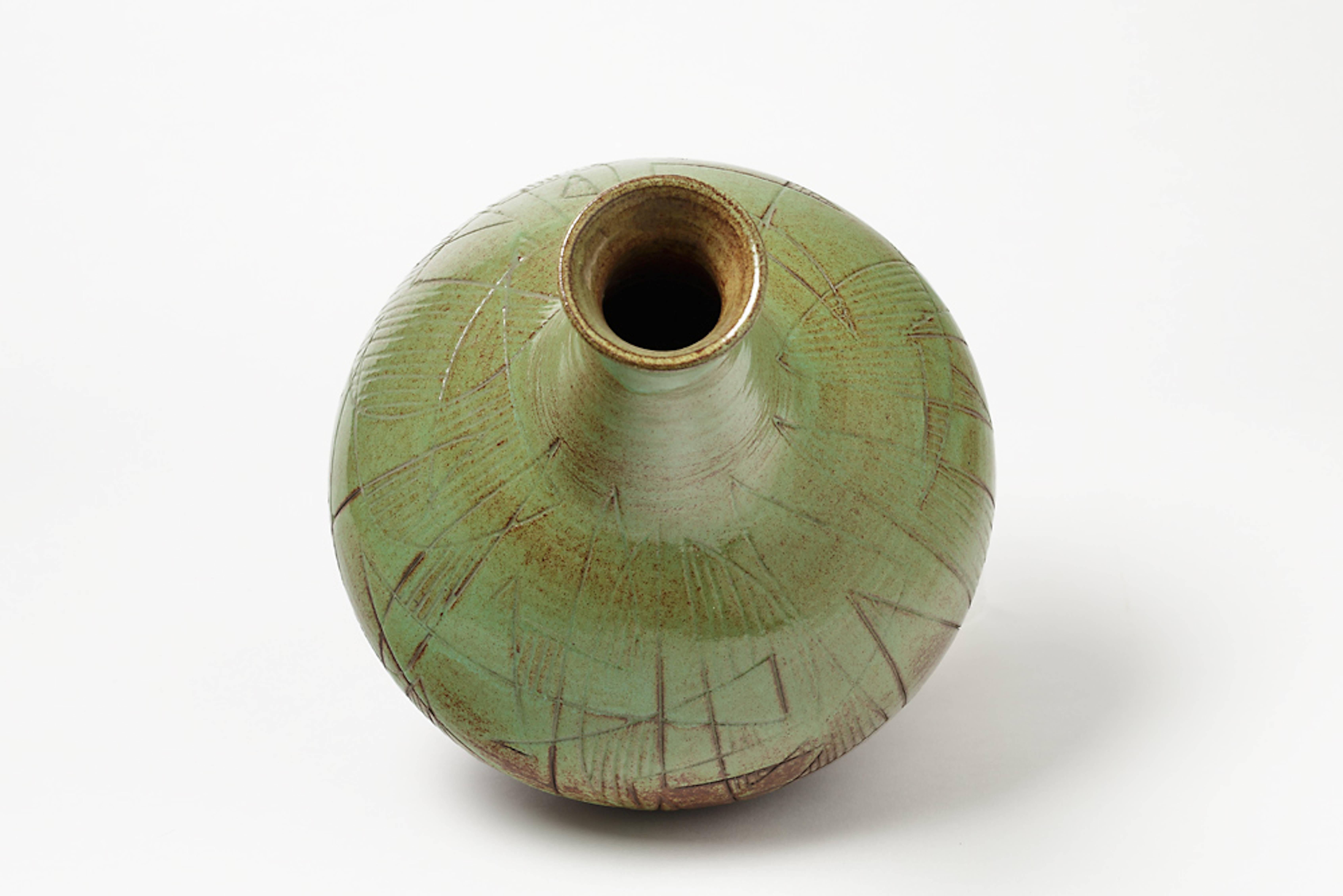 Tourné Vase étonnant en céramique d'Accolay, vers 1960-1970 en vente