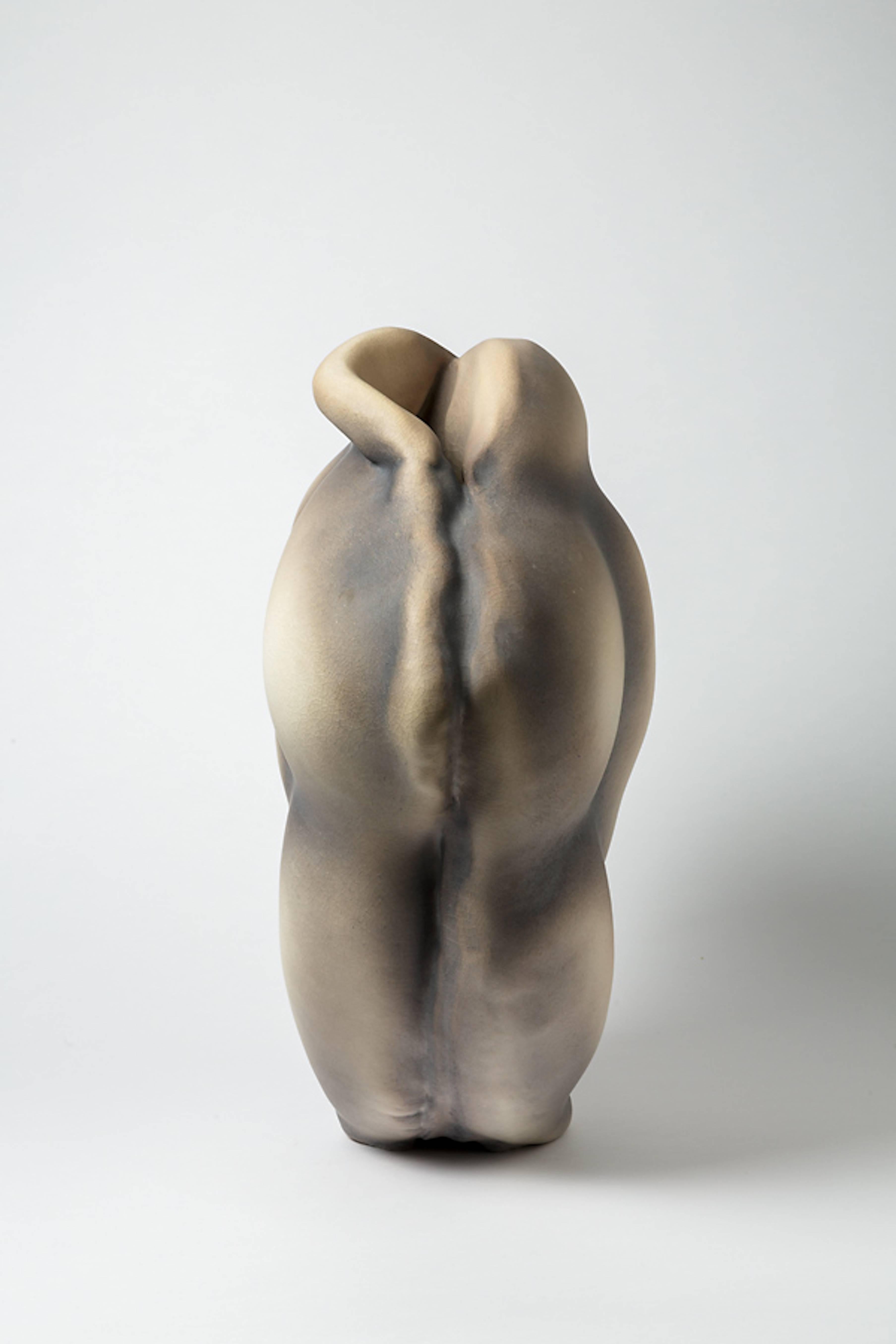 Porcelain Sculpture by Wayne Fischer, circa 2016 (21. Jahrhundert und zeitgenössisch)