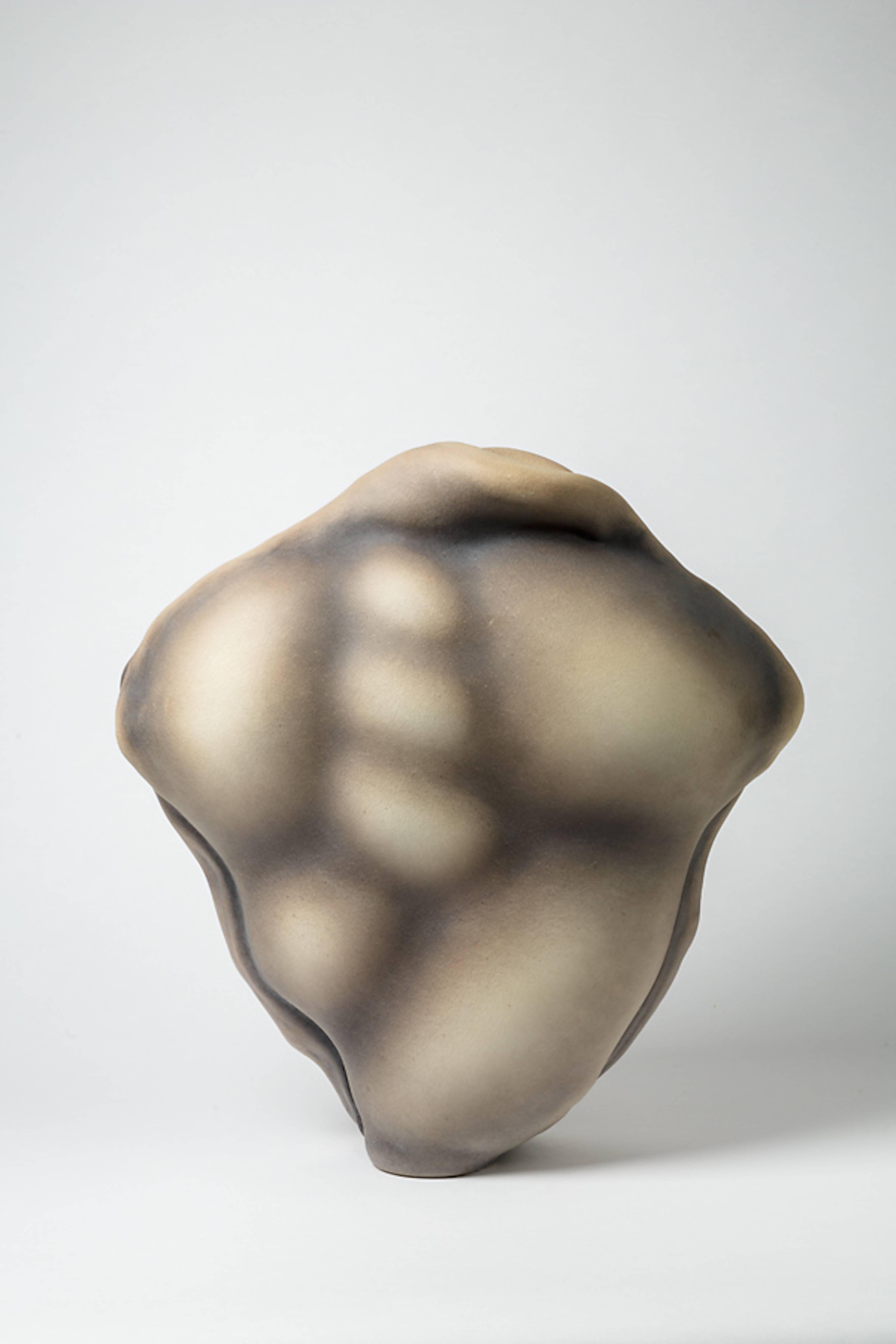 Porcelain Sculpture by Wayne Fischer, circa 2016 (Porzellan)