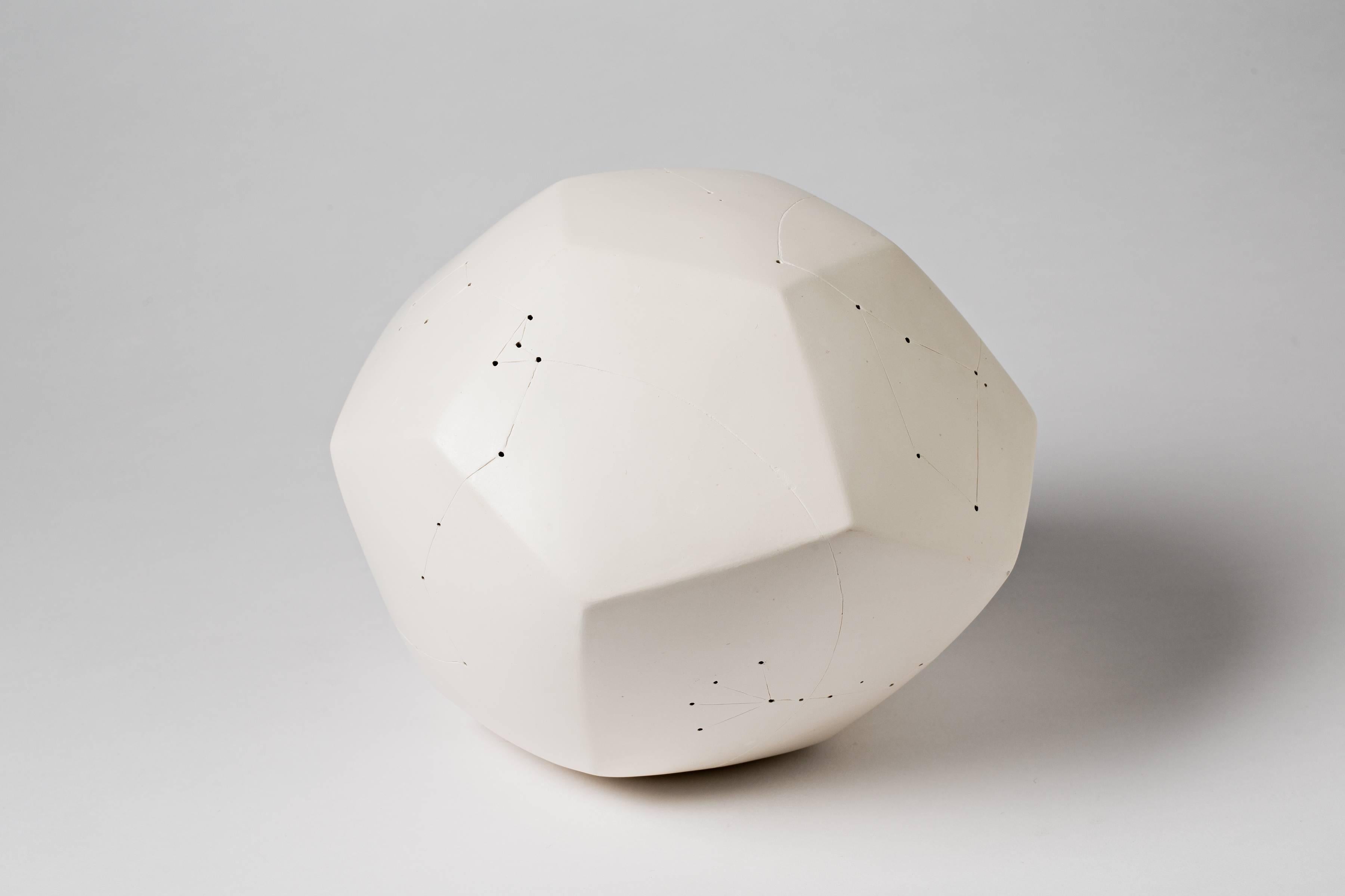 An elegant ceramic sculpture 