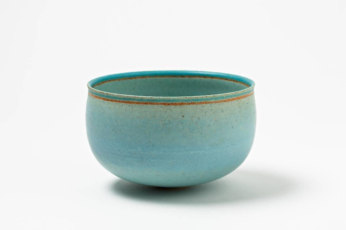 Very Rare and Elegant Blue Ceramic Bowl by Alev Ebüzziya Siesbye, circa 1988 In Excellent Condition In Neuilly-en- sancerre, FR