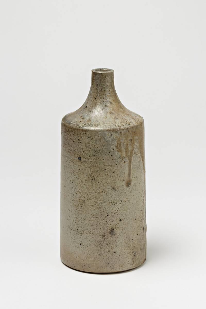Stoneware Bottle-Vase by Robert Deblander, circa 1960-1970 In Excellent Condition In Neuilly-en- sancerre, FR