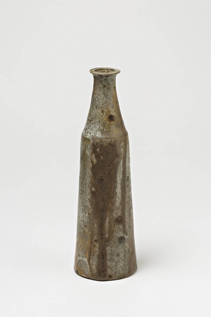 A stoneware bottle, vase by Robert Deblander.
Perfect original conditions.
Signed under the base.
Unique piece.
circa 1960-1970.