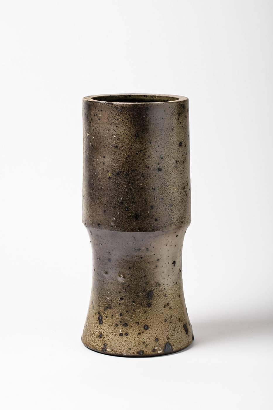 Big Stoneware Vase by Robert Deblander, circa 1970 In Excellent Condition In Neuilly-en- sancerre, FR