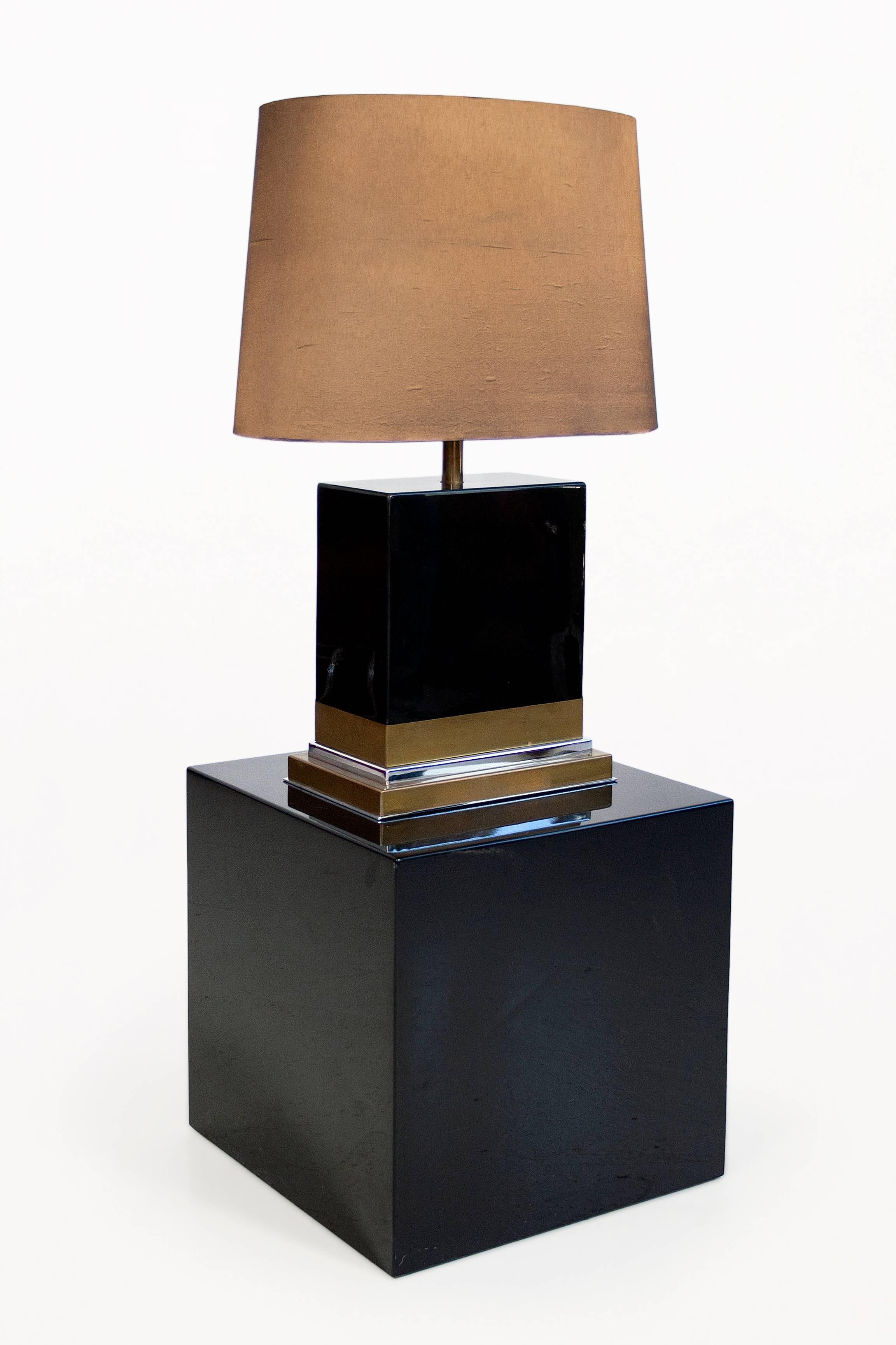 Mid-Century Modern Pair of Black Lacquered Lamps by Jean-Claude Mahey, circa 1970, France