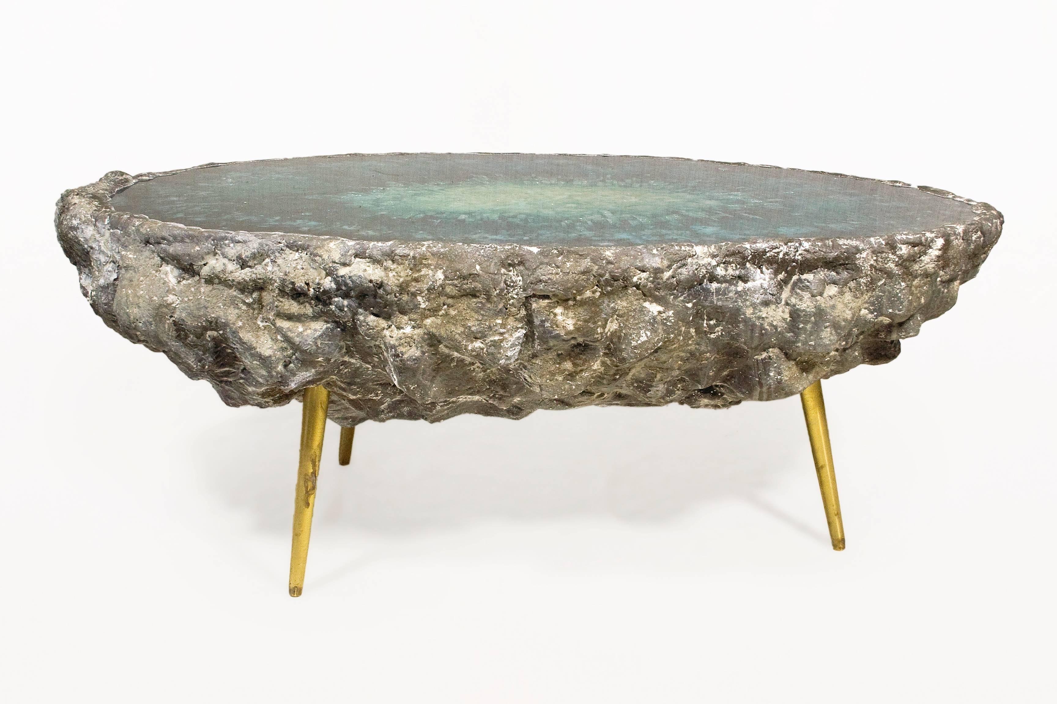 Von Pelt Meteorite coffee table.
Exceptional sculptural piece.
Unique artistic piece produced by the Artistic Group, Von Pelt.
resin, glass, brass,
circa 2010, Switzerland.
Very good condition.