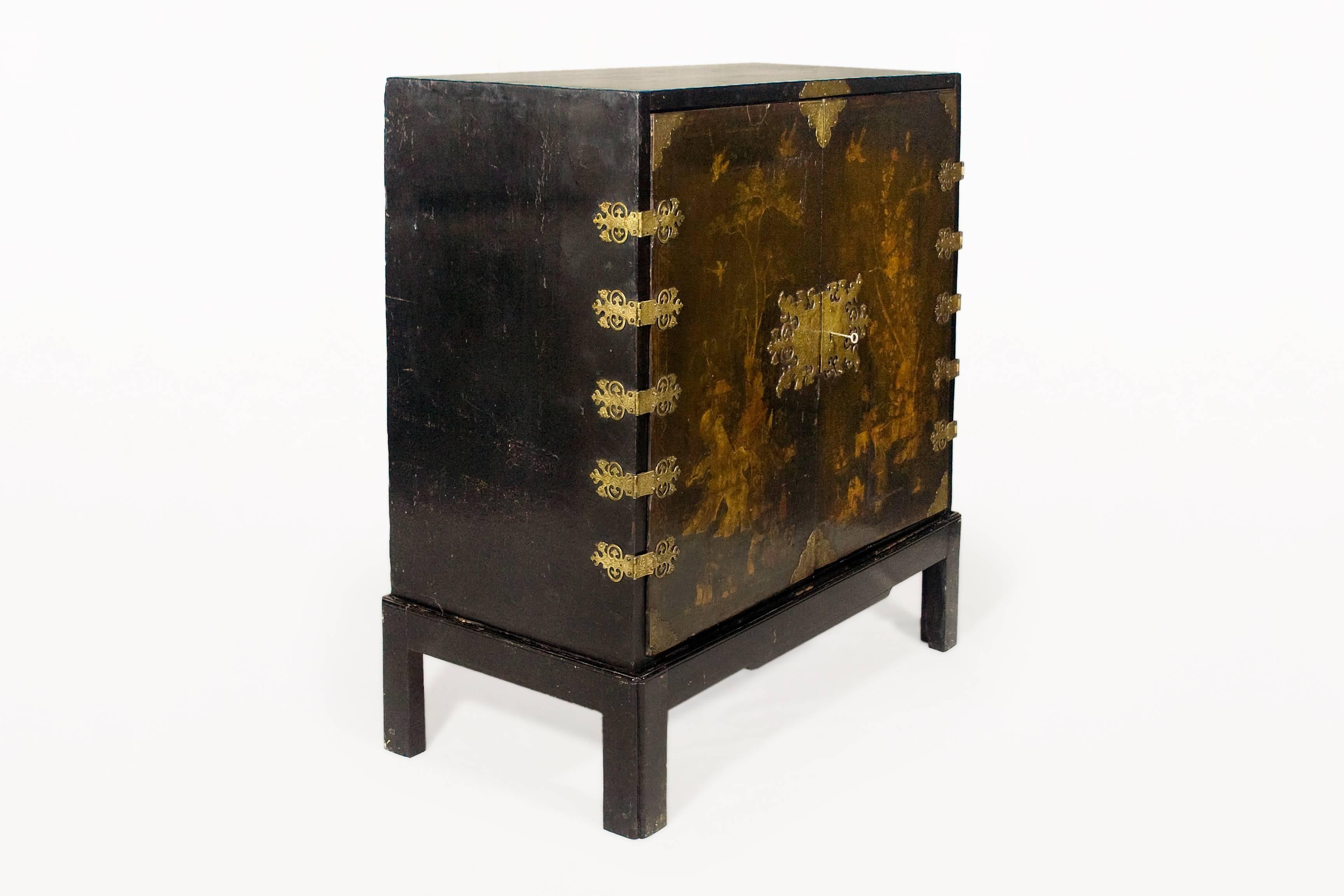 William and Mary English Lacquered Cabinet on a Contemporary Base, circa 1700, England