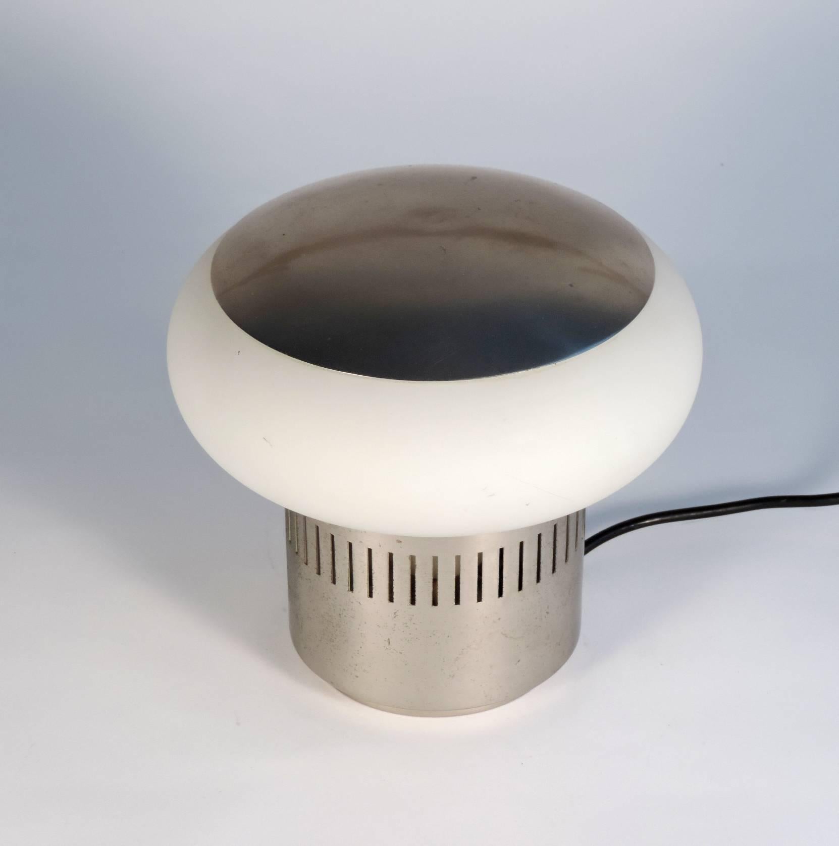 italien Lampe de table Fontana Arte Mod. 2437, Italie, 1967 en vente