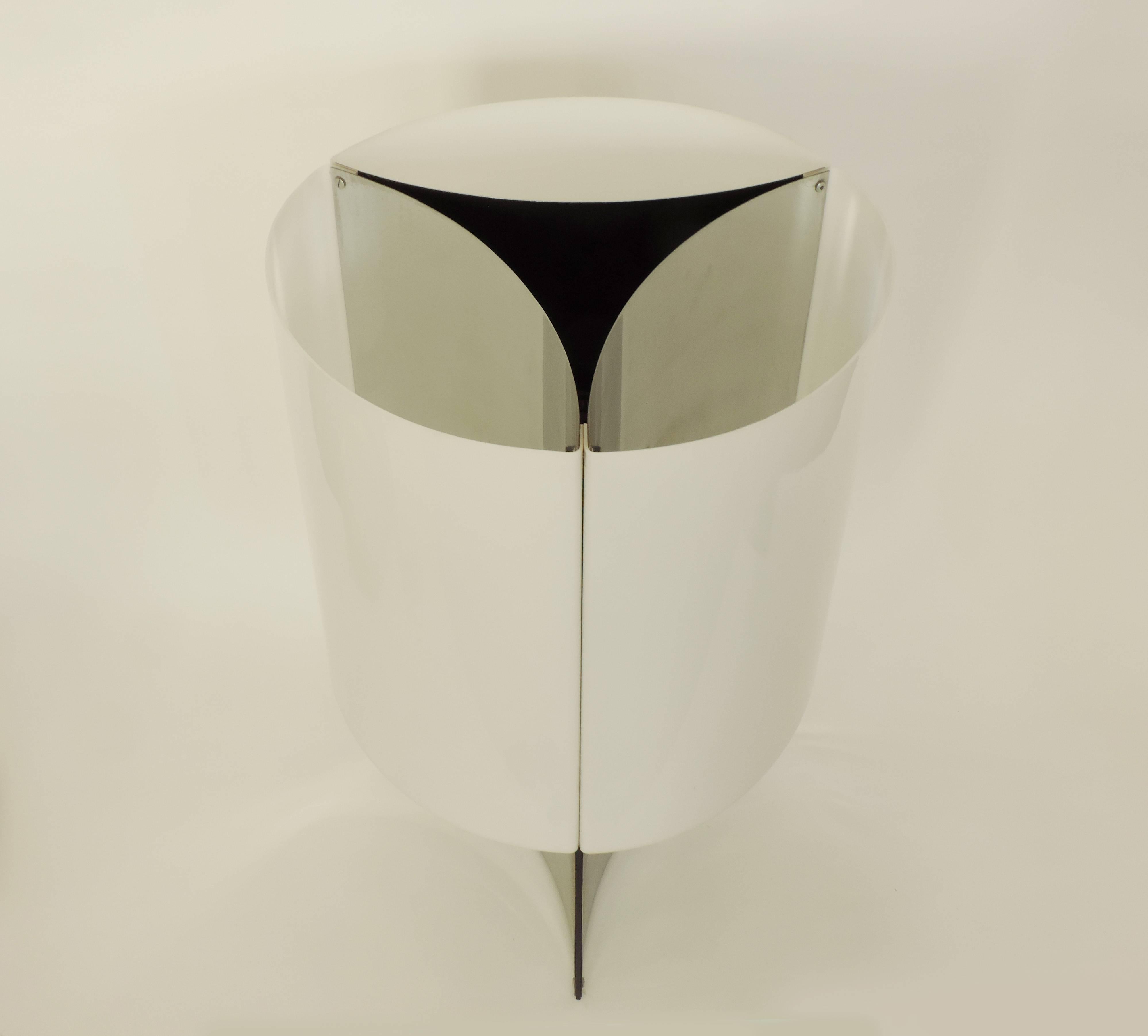 Modern Massimo Vignelli Model 526g Table lamp for Arteluce For Sale