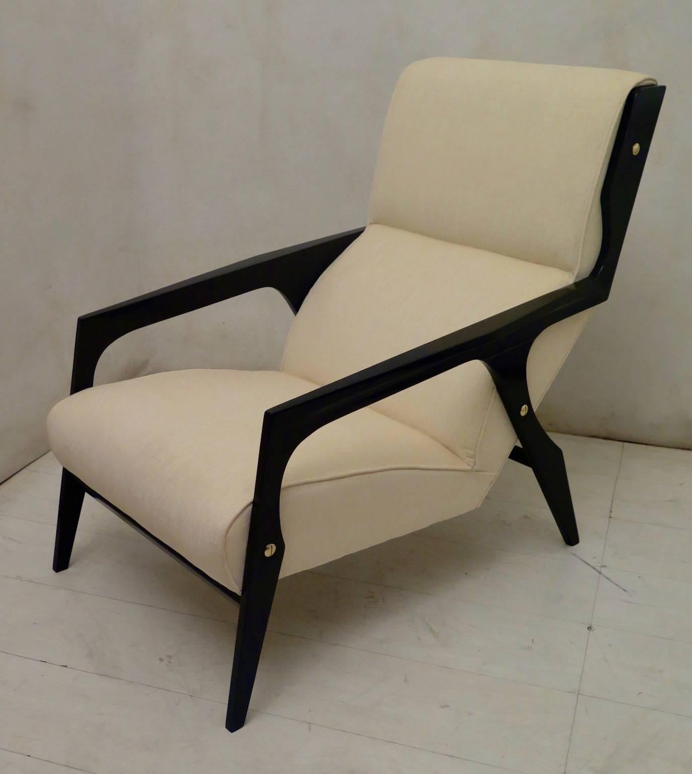 Pair of Midcentury Wood and Fabric Black and White Armchairs, 1950 1