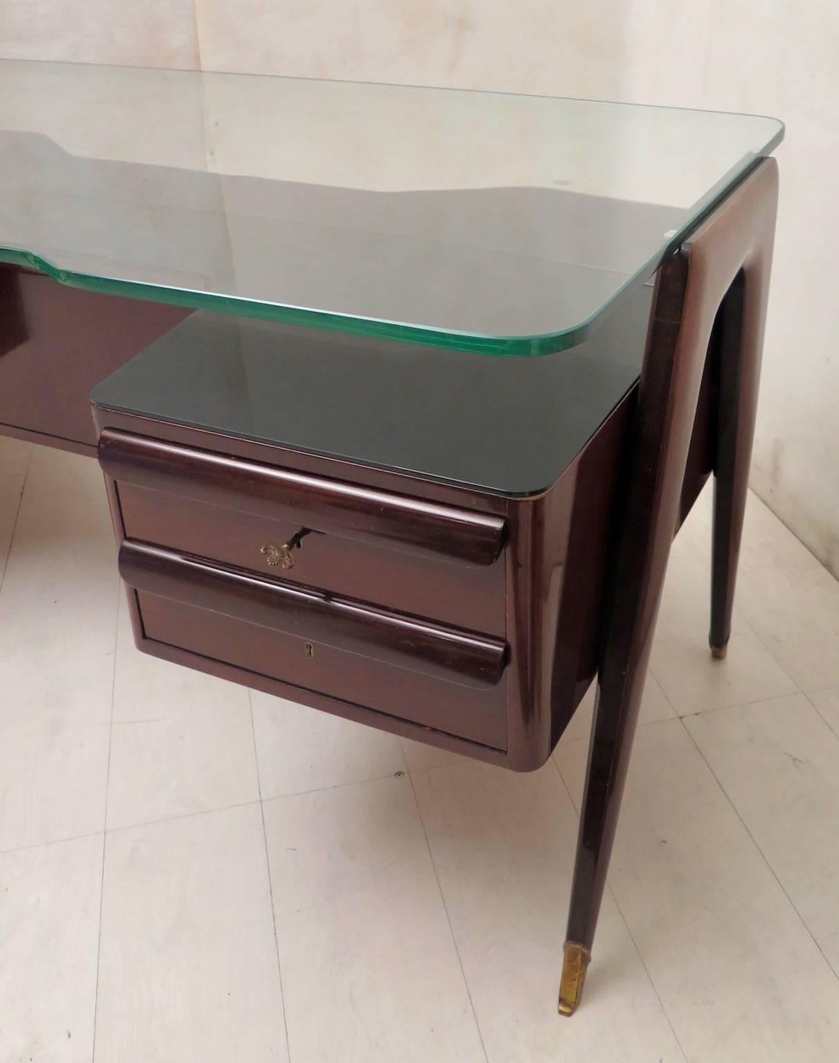 Vittorio Dassi Walnut and Glass Italian Midcentury Desk, 1950 5