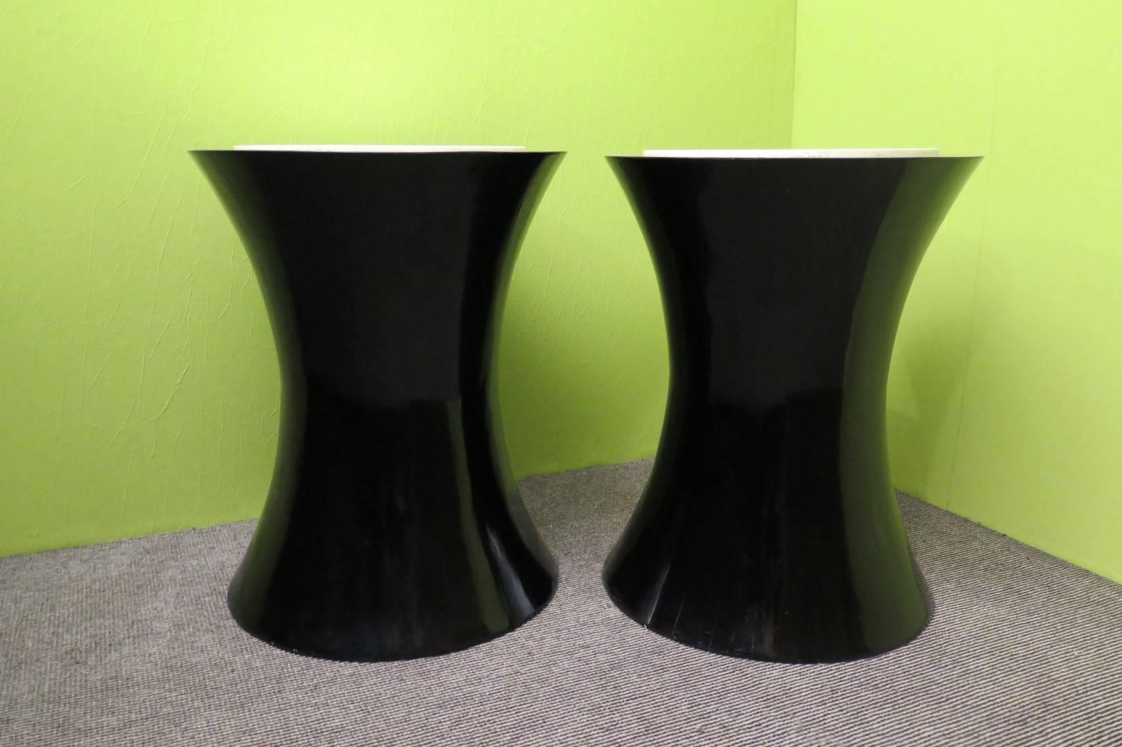 Pair of Round Black Italian Art Deco Side Tables, 1940 3