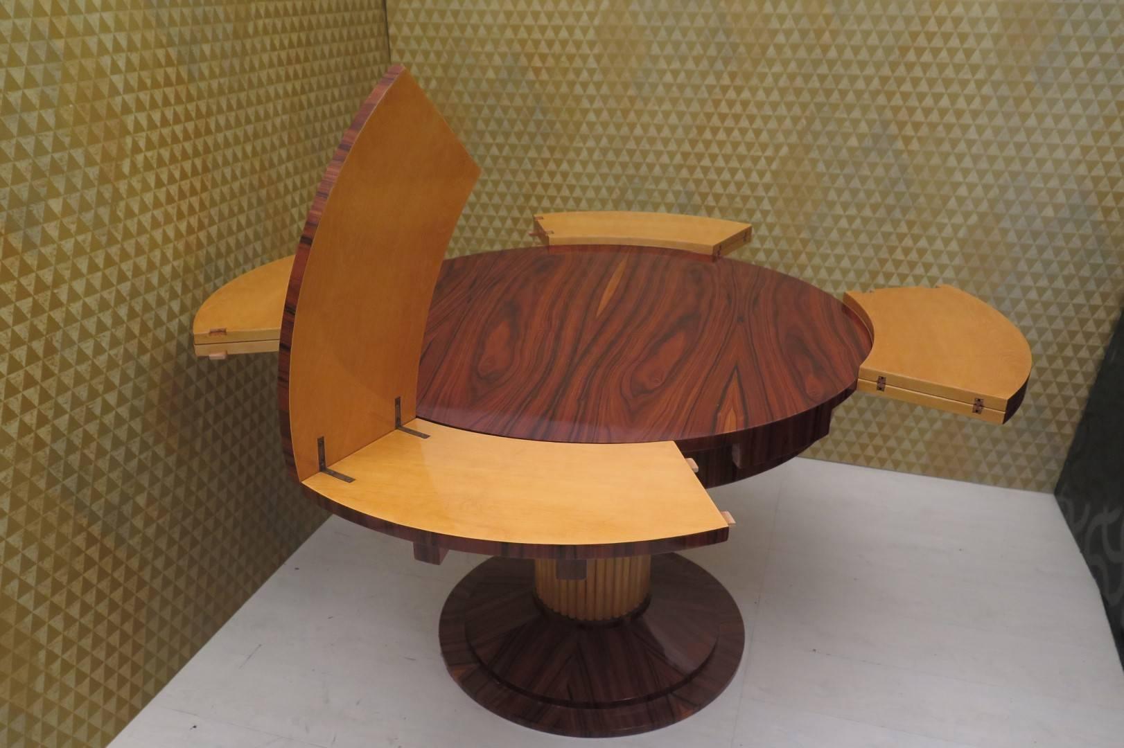 Art Deco Walnut and Maple Extendable Table, 1930 5