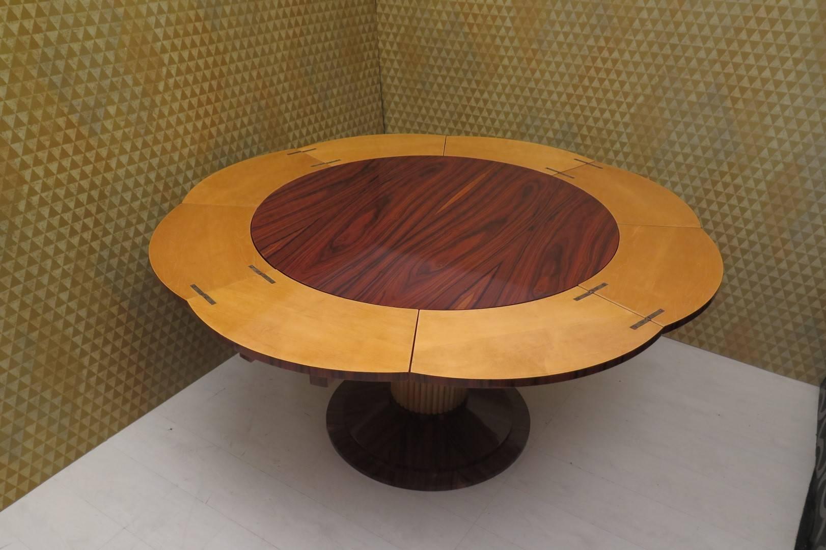Art Deco Walnut and Maple Extendable Table, 1930 6