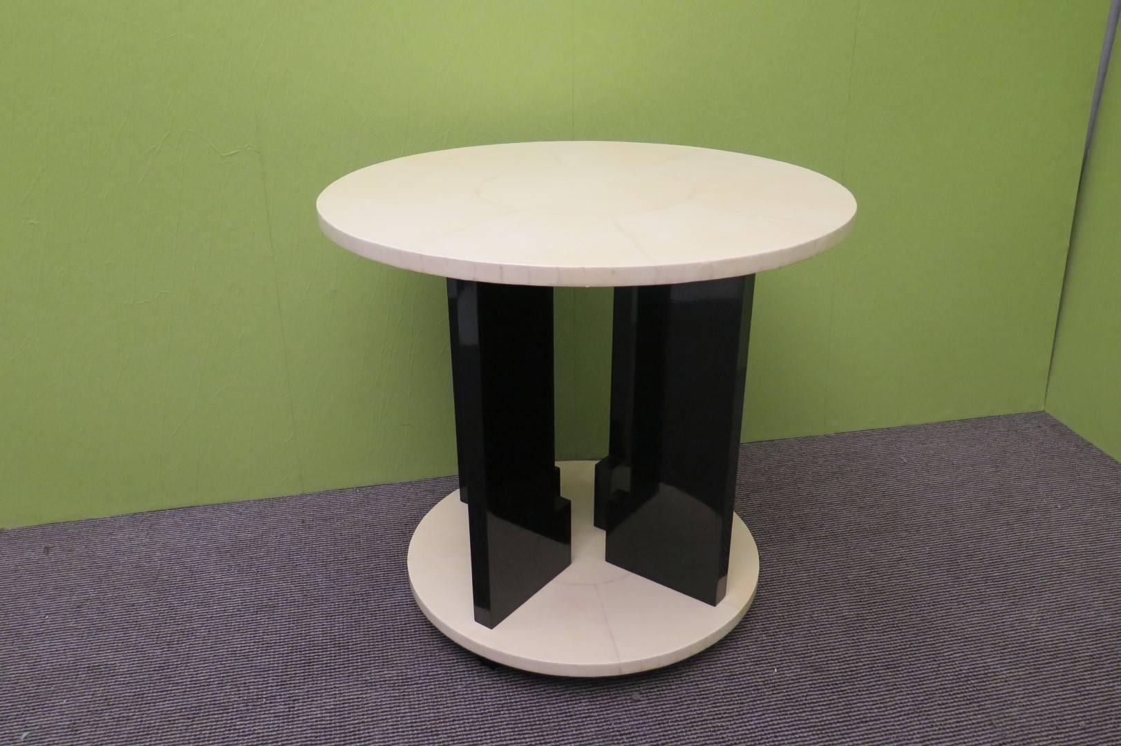 Mid-20th Century Amazing Italian Art Deco Side Tables