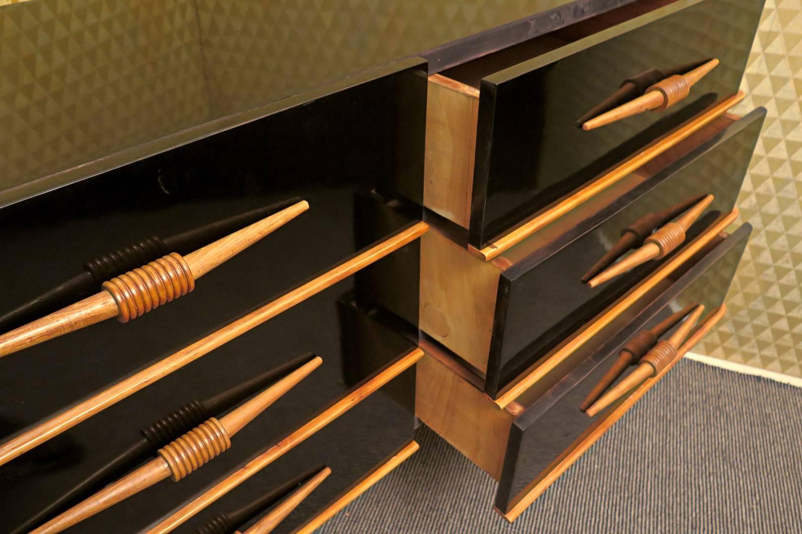 Very Particular Dresser Art Deco Attributed to Pierluigi Colli 1