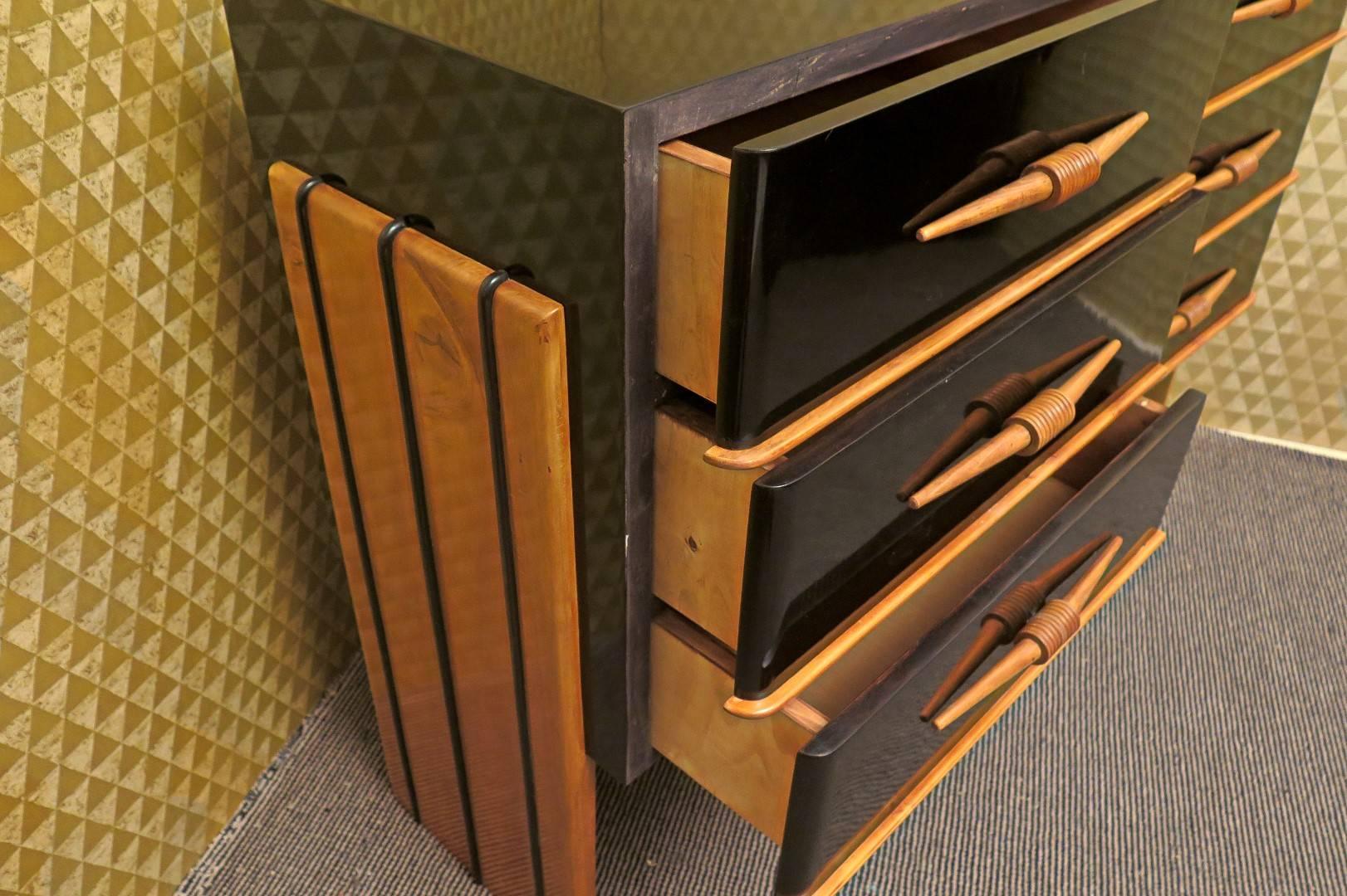 Very Particular Dresser Art Deco Attributed to Pierluigi Colli 2
