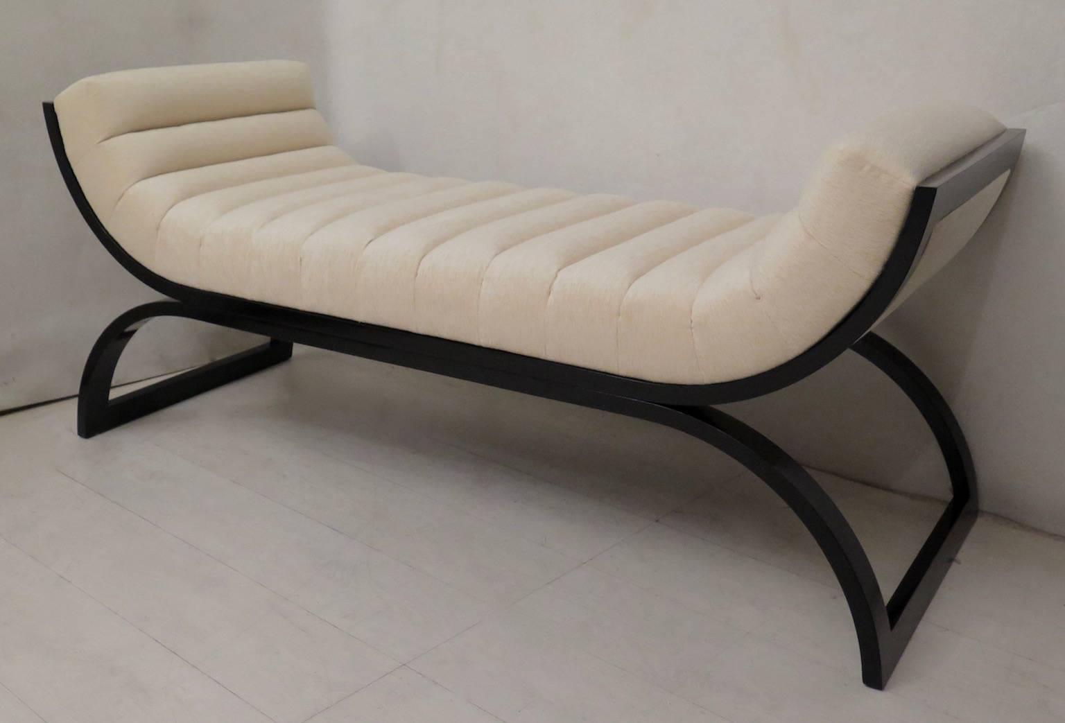 French dormeuse, Art Deco; all in black lacquered wood. Very very particular its design. Beautiful and linear, a unique item of its kind. White fabric, light velvet.