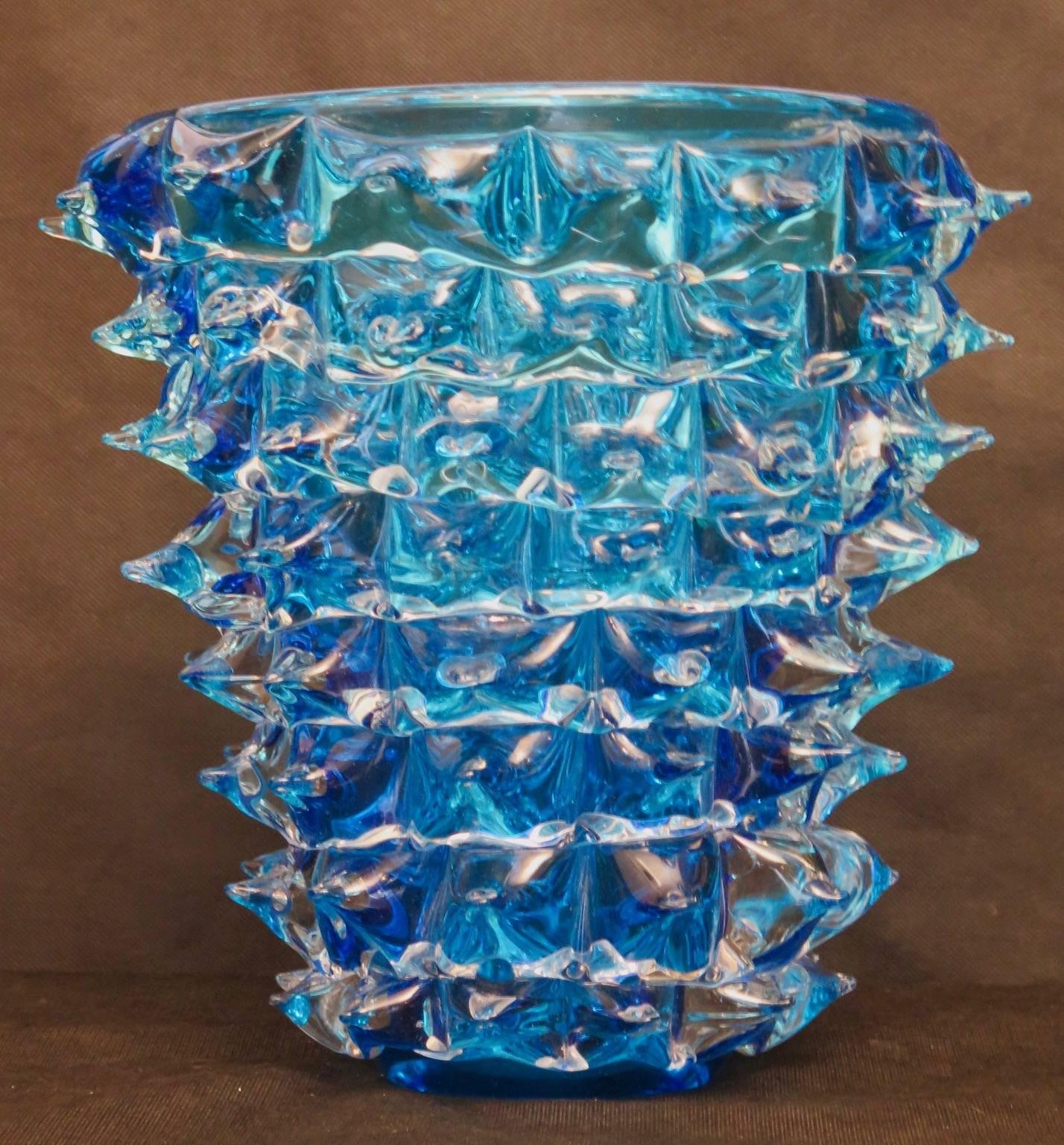 Water sea colored Murano vessel, with a special workmanship all around. Very beautiful light blue / transparent color.