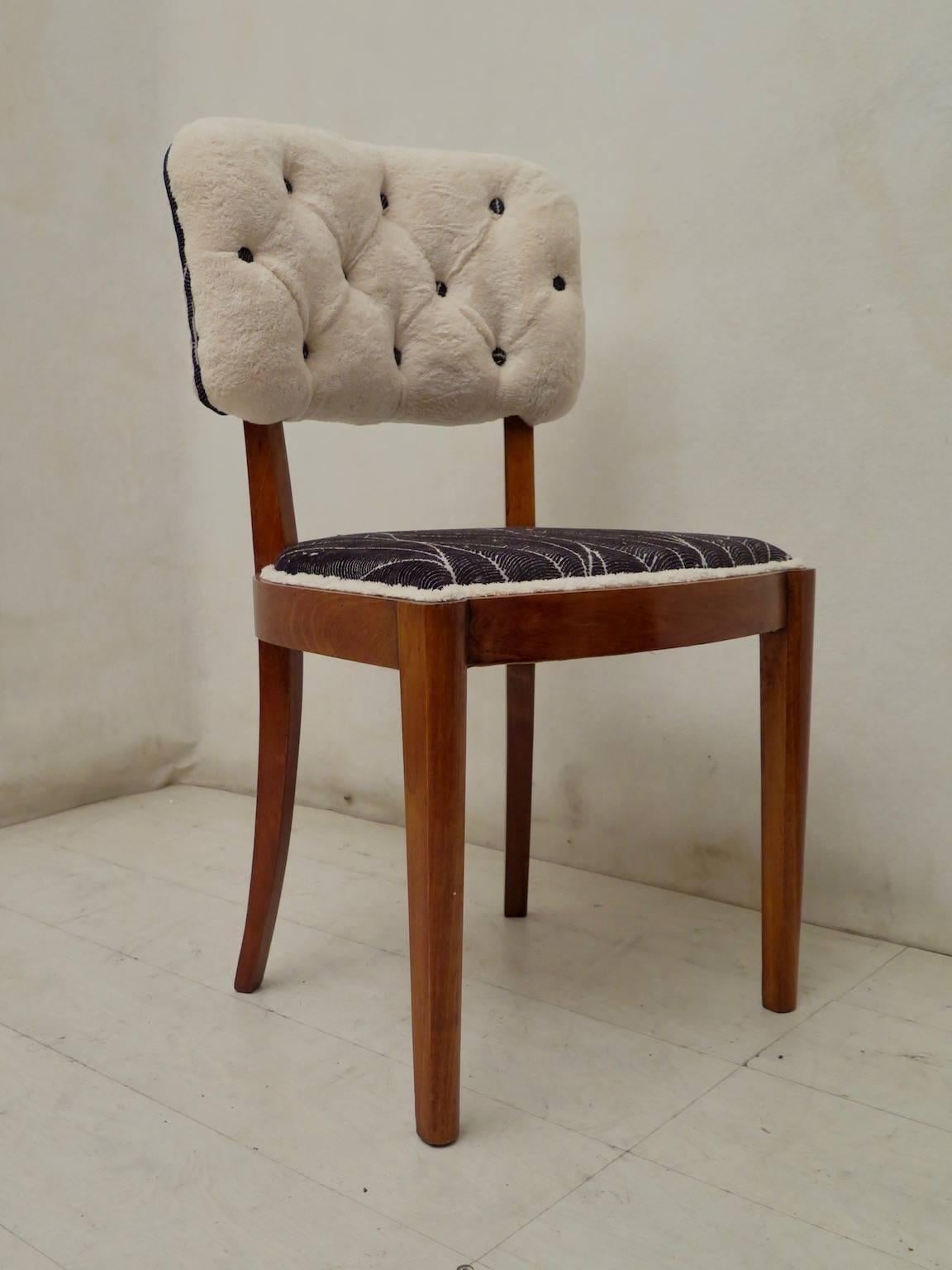 Pairs of Walnut and White Velvet Italian Midcentury Chairs In Excellent Condition In Rome, IT
