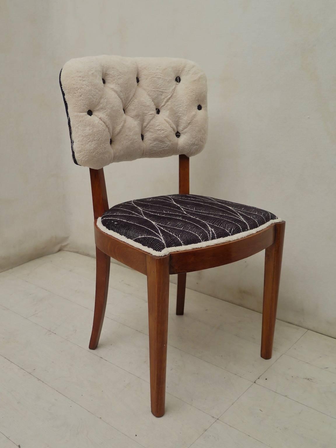 Pairs of Walnut and White Velvet Italian Midcentury Chairs 3