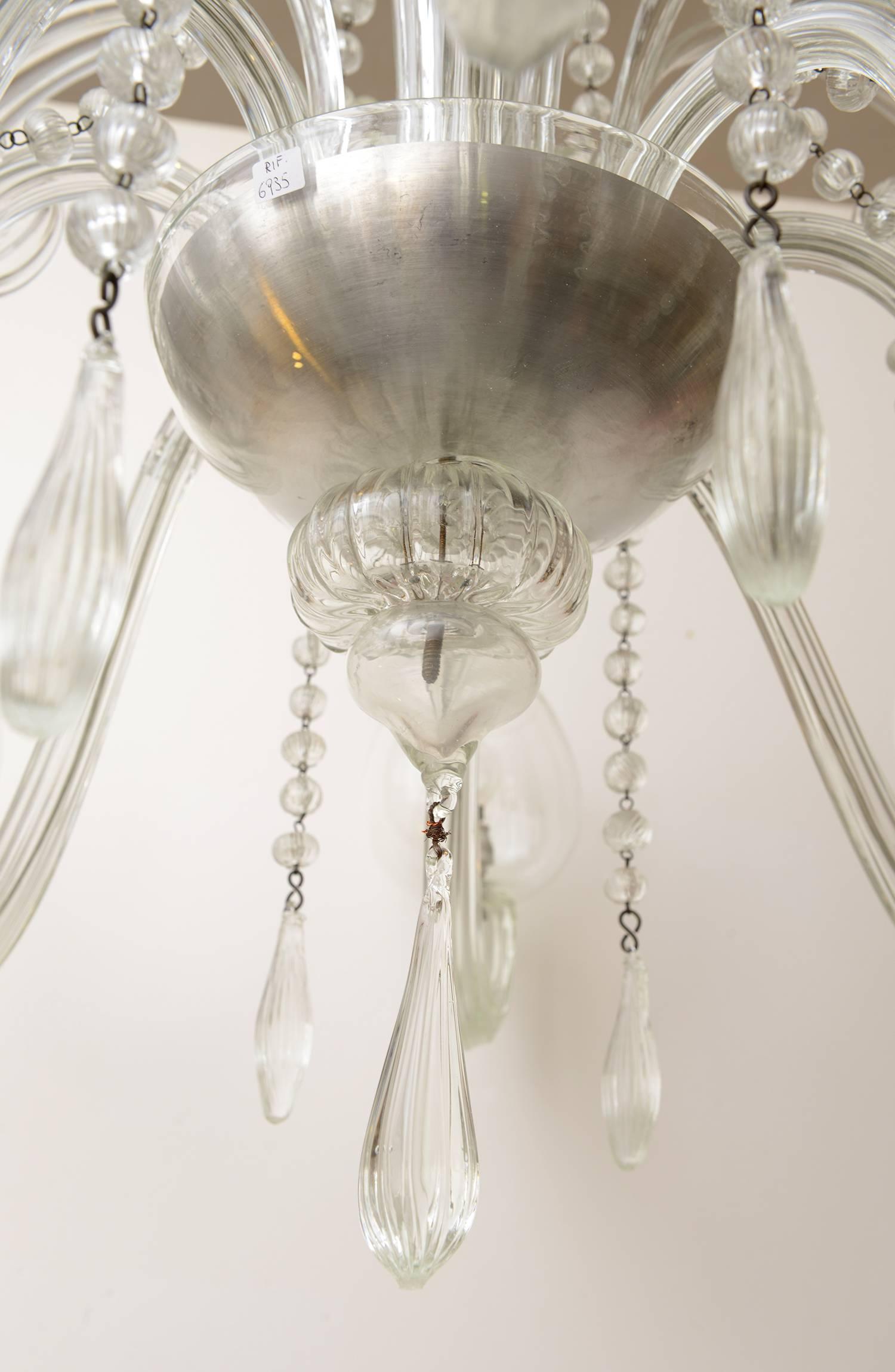 Mid-20th Century  Elegant 1940s Murano Glass Chandelier by Barovier