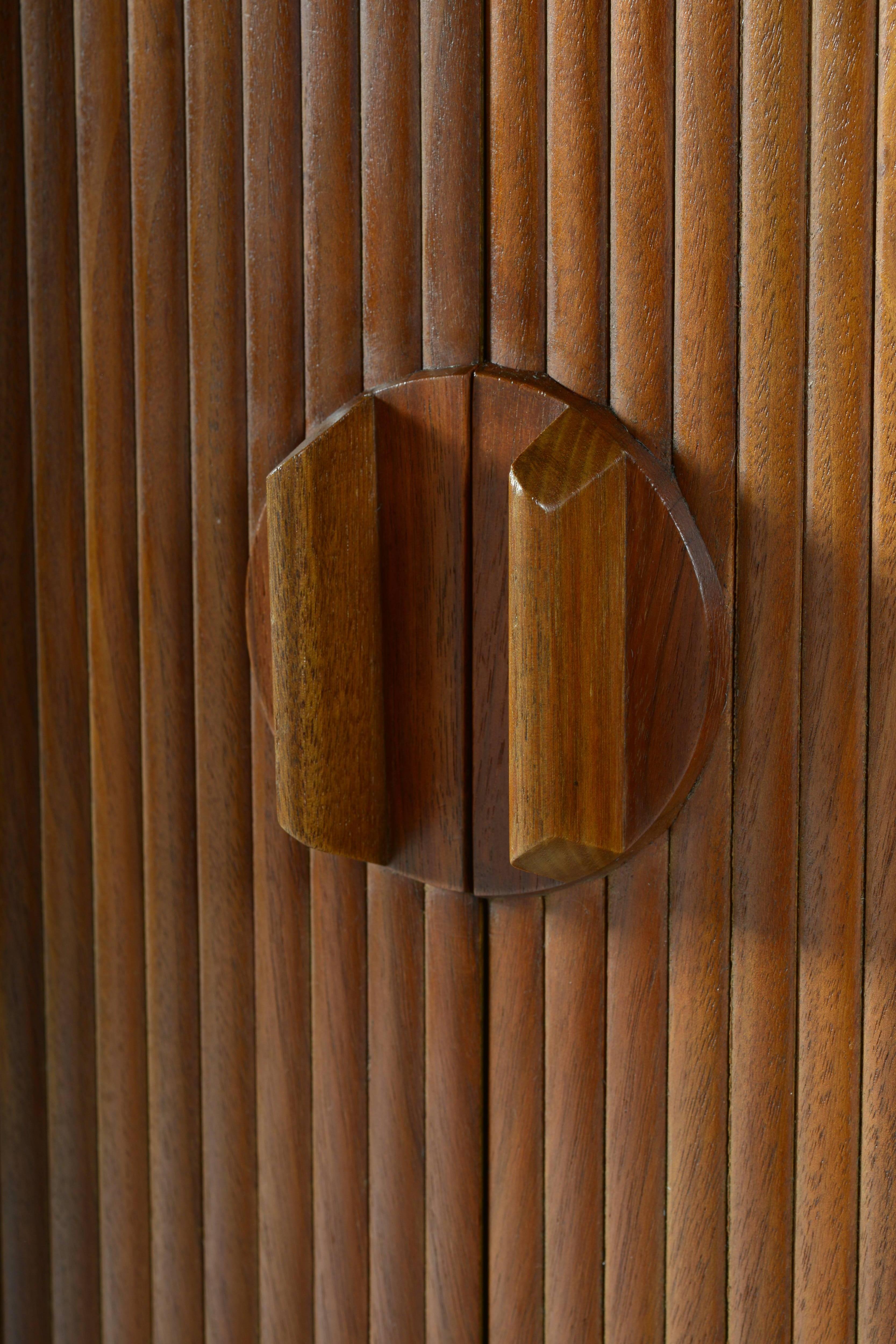 Elegant 1950s Danish Teak Wood Sliding Doors Sideboard 2