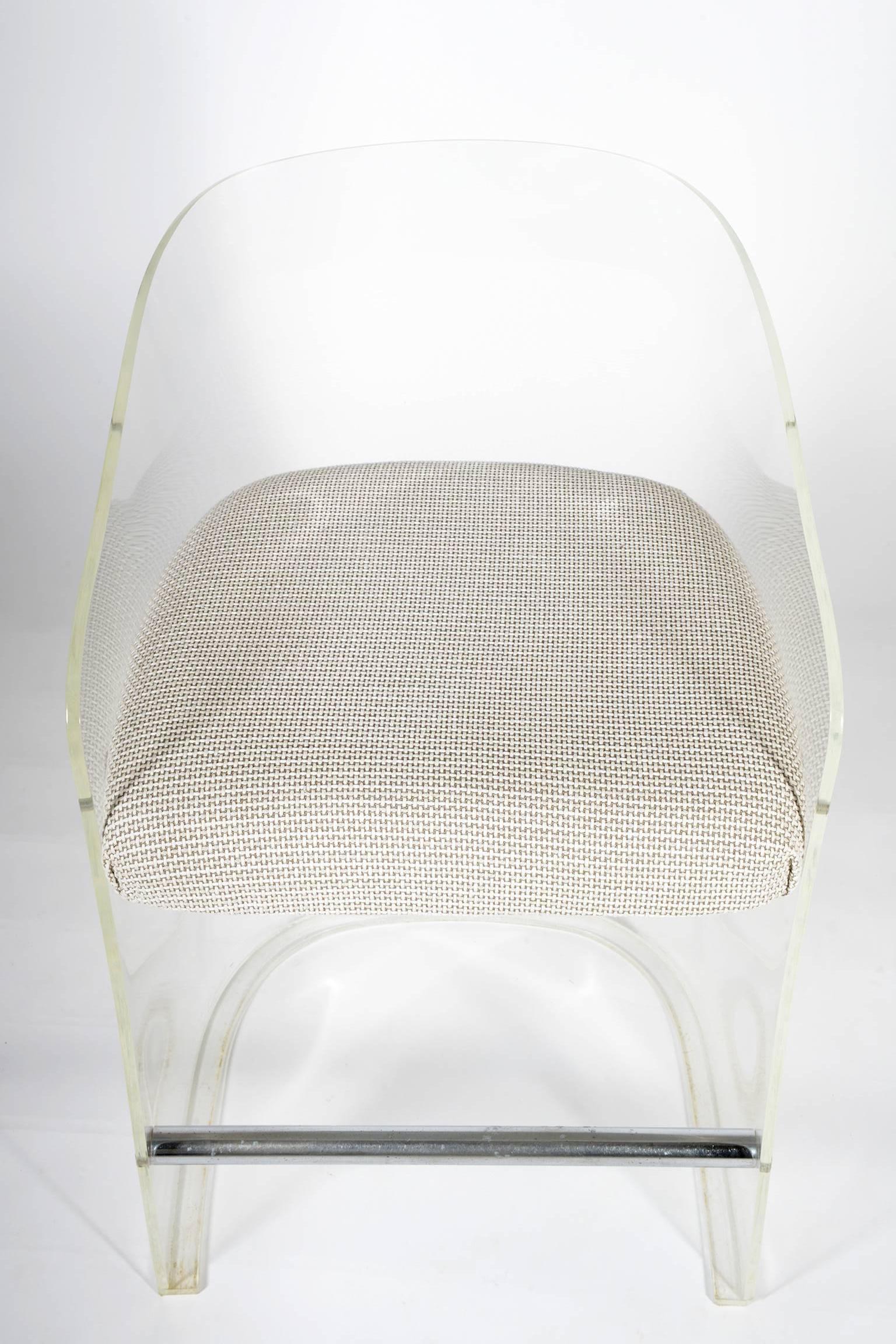 One Mid-Century Lucite Armchairs Cromed Details, 1960s For Sale 3