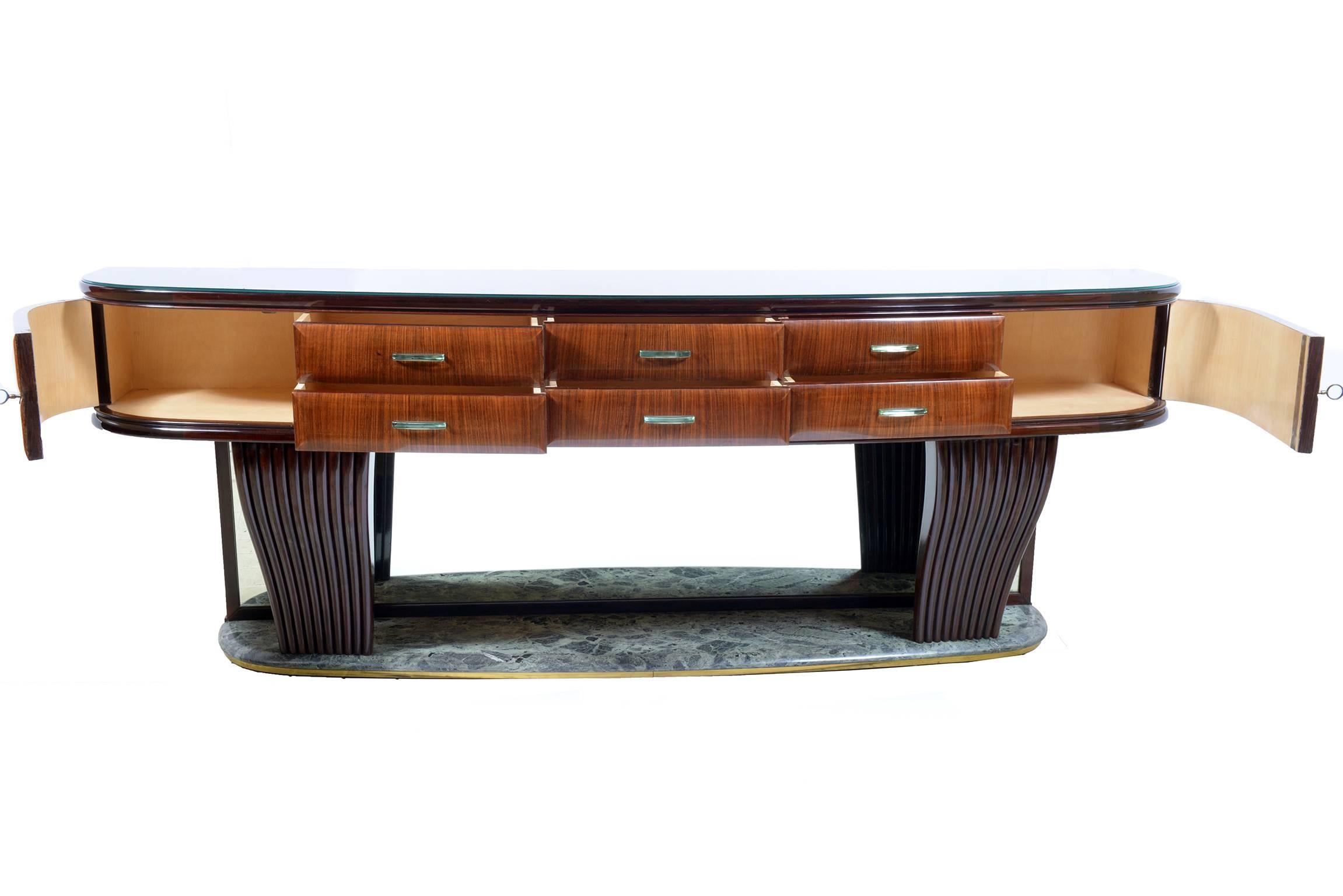 Big Mid-Century Italian Curved, Crystal Handles, Sideboard by Dassi In Excellent Condition In Firenze, Toscana