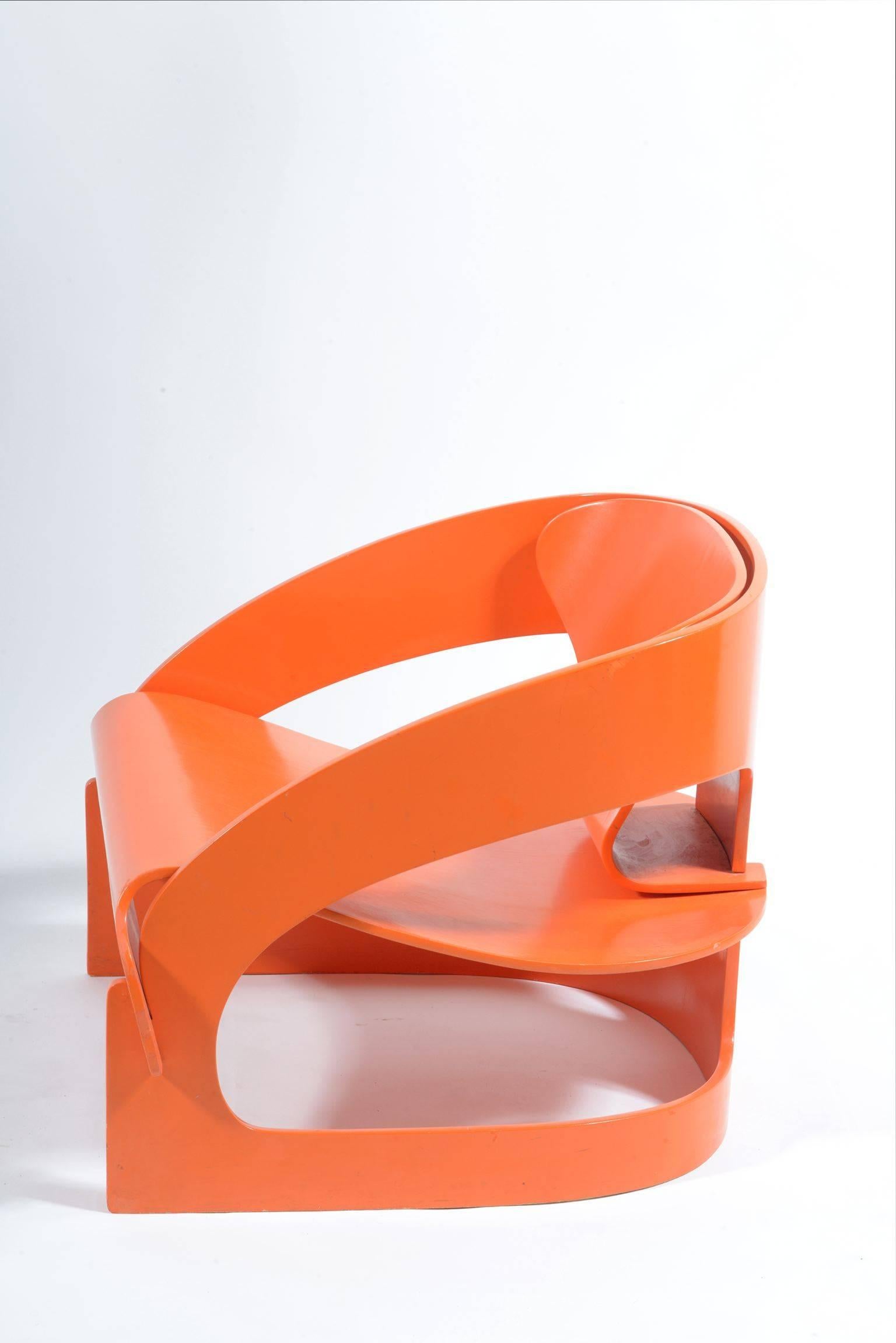 Iconic Mid-Century Orange Armchair by Joe Colombo for Kartell In Excellent Condition In Firenze, Toscana