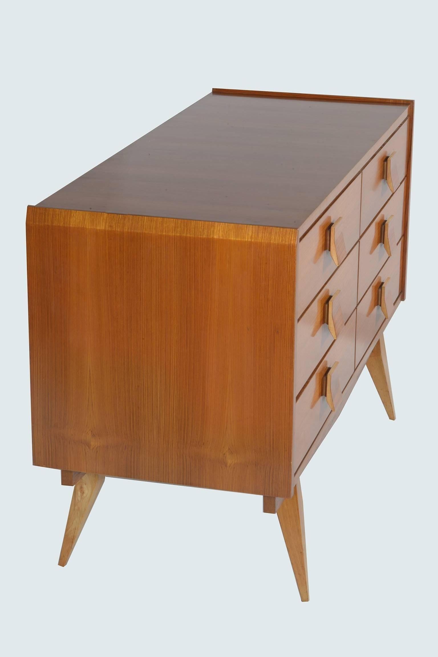 Midcentury Italian 1950s Chest of Drawers In Good Condition In Firenze, Toscana