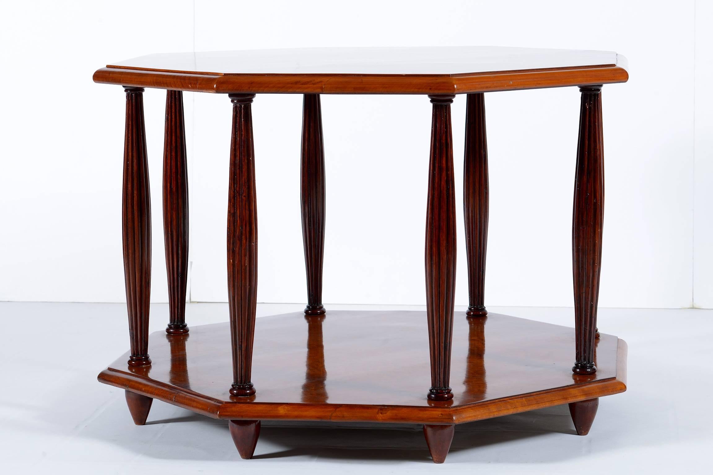 Early 20th Century Art Deco Italian Octagonal Bird-Eye's Maples Sofa Coffee Table or Side Table