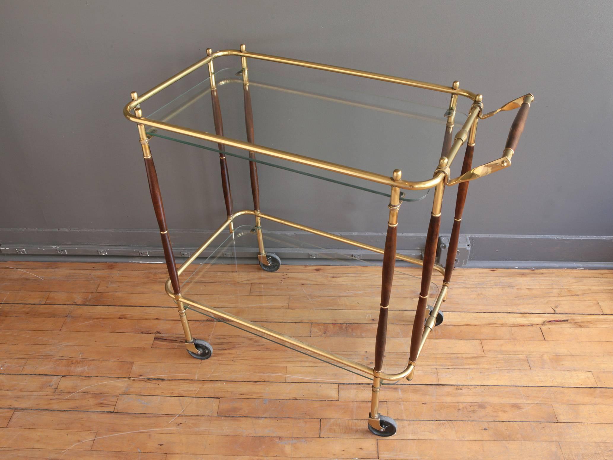 Italian Brass and Walnut Bar Cart in the Style of Cesare Lacca In Good Condition In Cambridge, MA