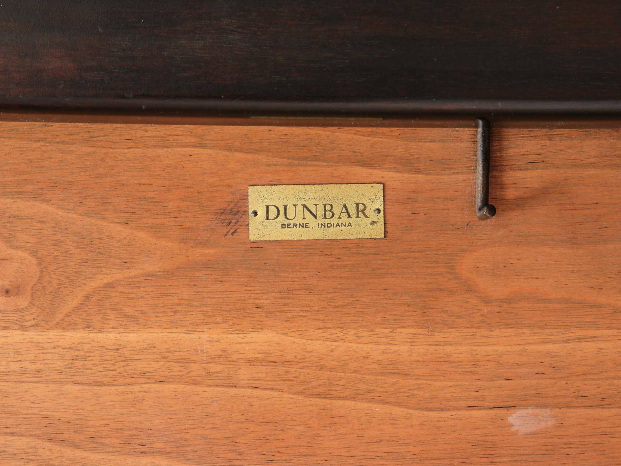 Walnut Dining Table by Edward Wormley for Dunbar 2