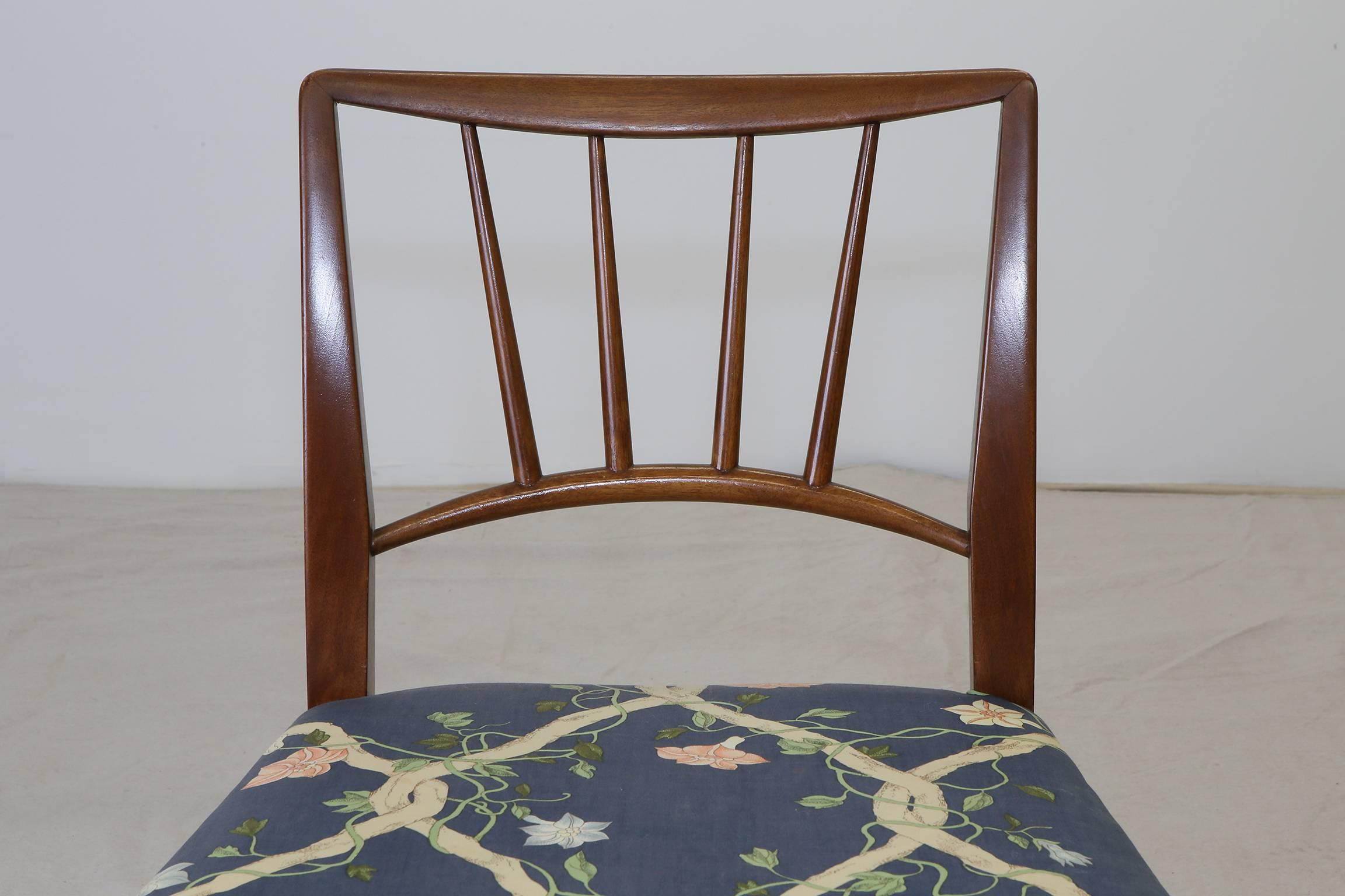 Set of Six Walnut Dining Chairs by Edward Wormley for Dunbar  In Good Condition In Cambridge, MA