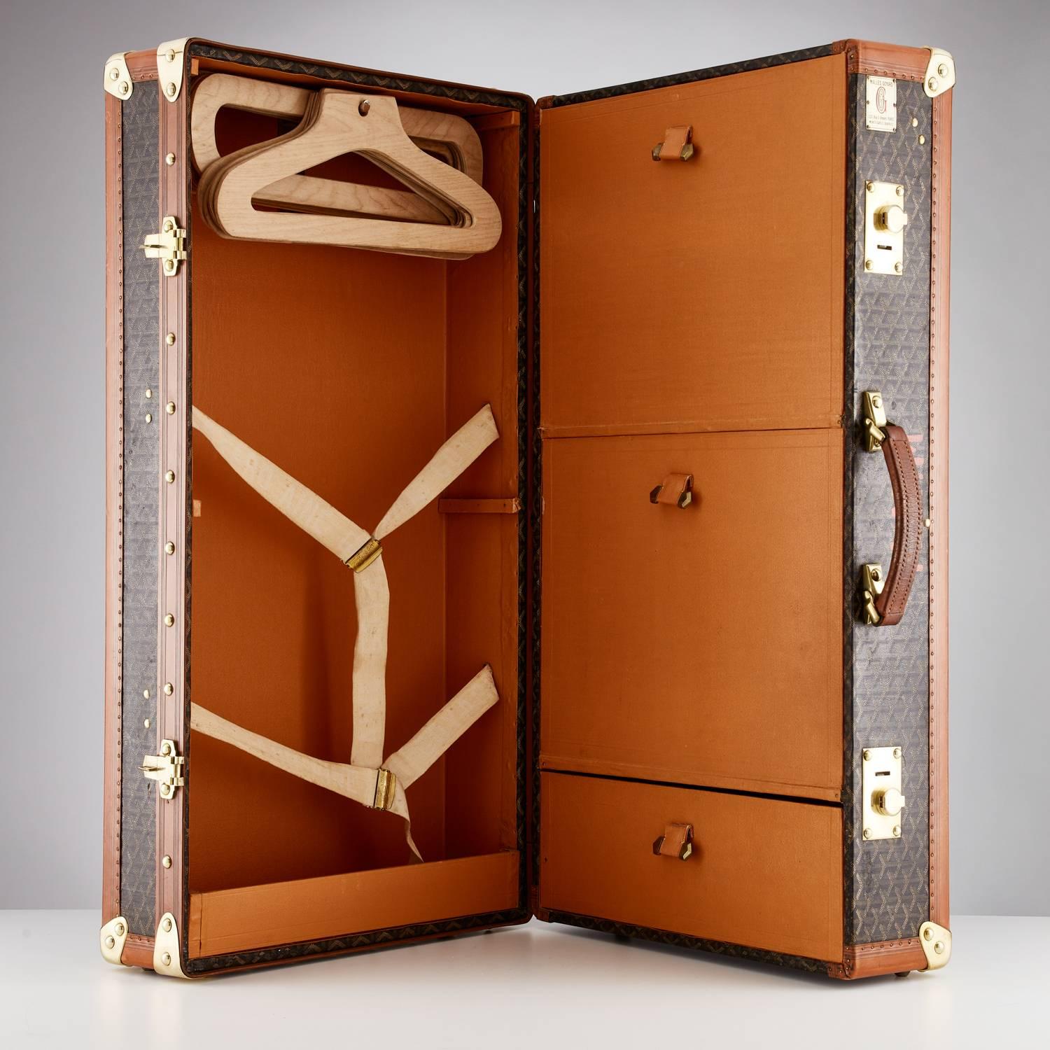 20th Century Vintage Goyard Wardrobe Trunk French circa 1930-1935  In Excellent Condition For Sale In London, GB
