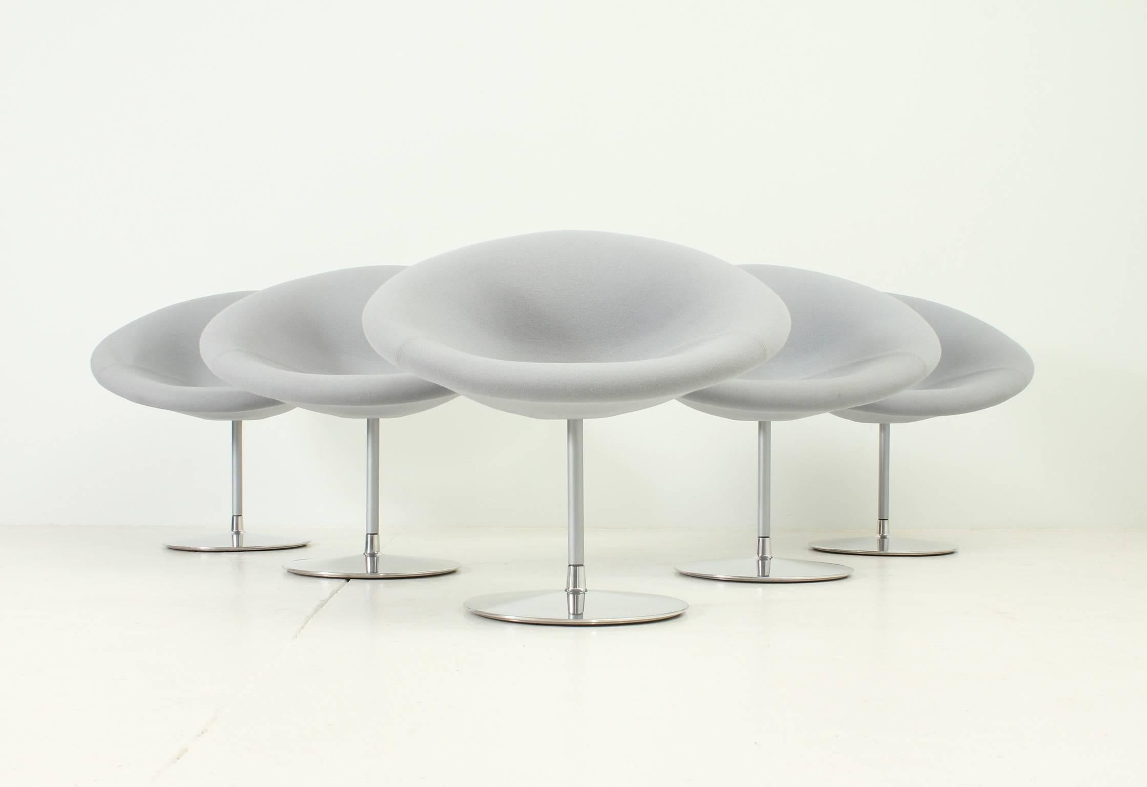 A set of five Little Globe chairs or model F427 designed in 1959 by french designer Pierre Paulin for Artifort, The Netherlands. Original upholstery in grey fabric and swivel steel bases.