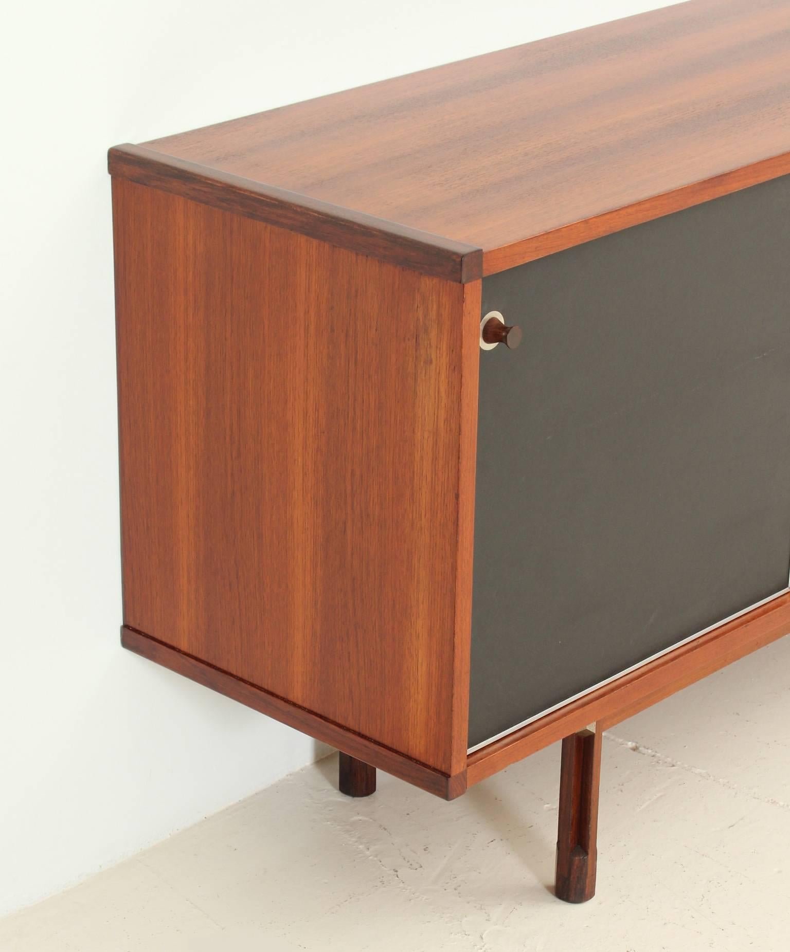 Mid-20th Century Italian Sideboard in Teak and Rosewood For Sale