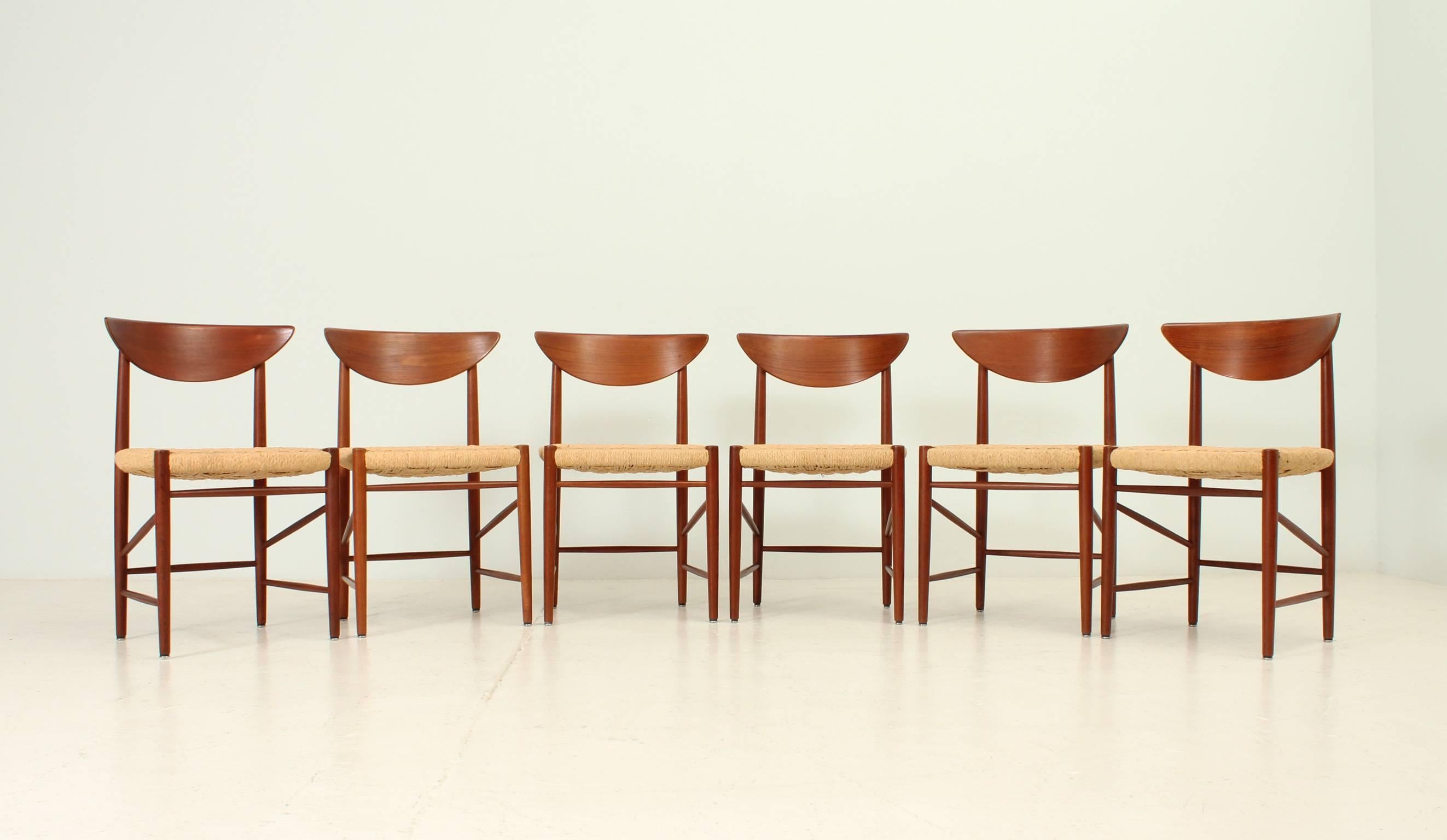 Set of Six Hvidt & Mølgaard Dining Chairs For Sale 4