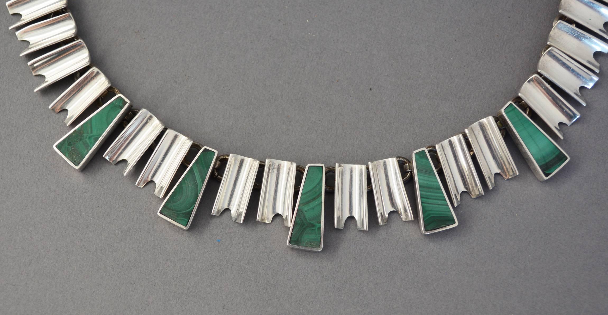 Mexican Sterling and Malachite Necklace In Excellent Condition In San Mateo, CA